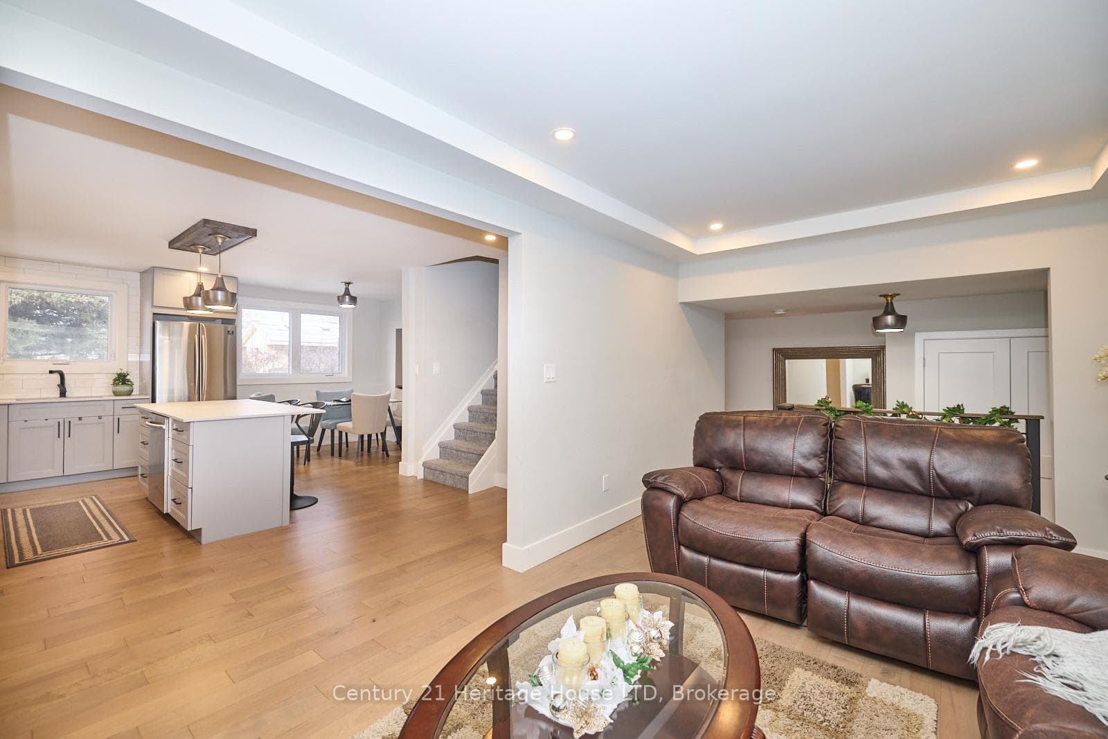 3129 Appleford Avenue photo 4