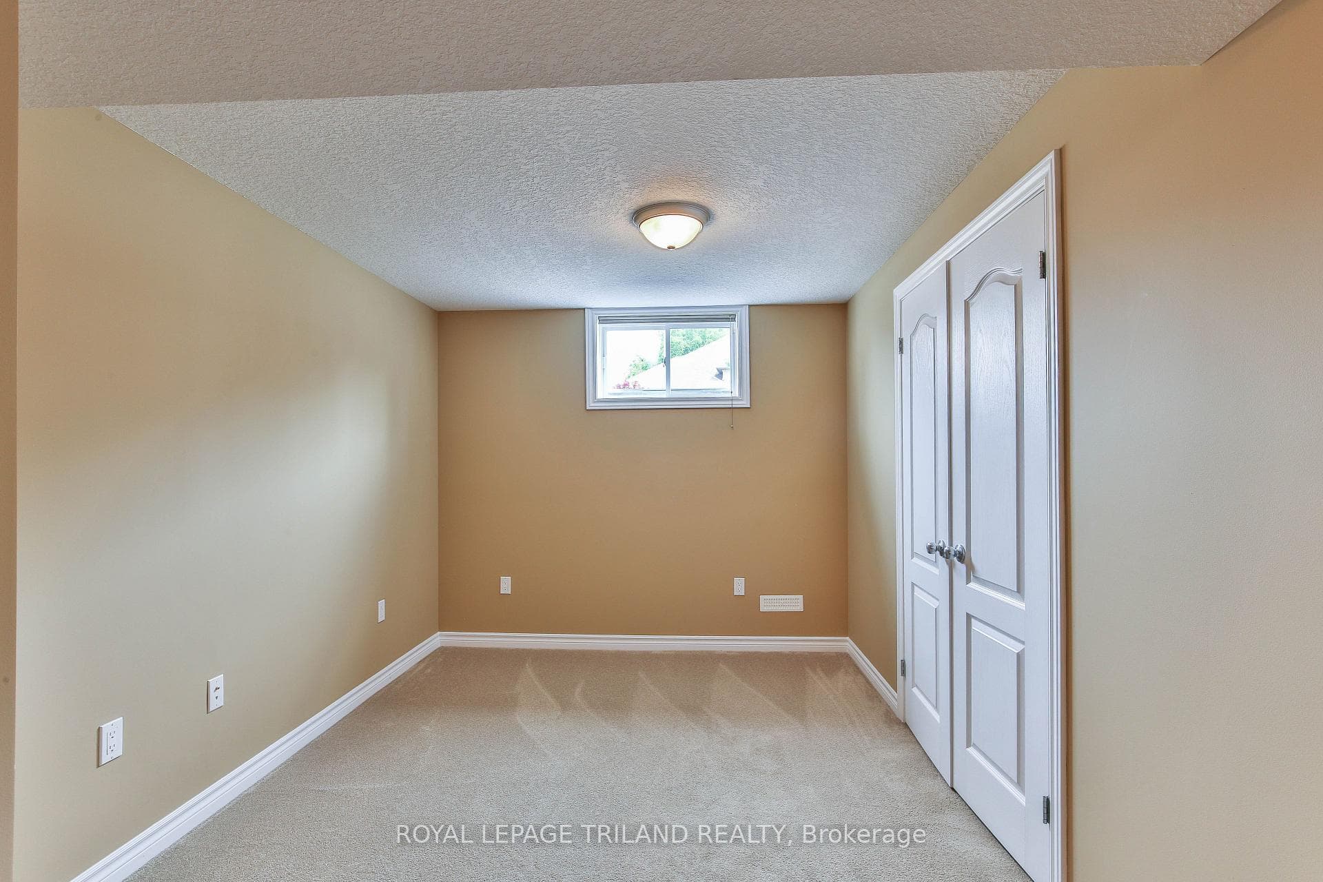 2129 PENNYROYAL Street photo 37