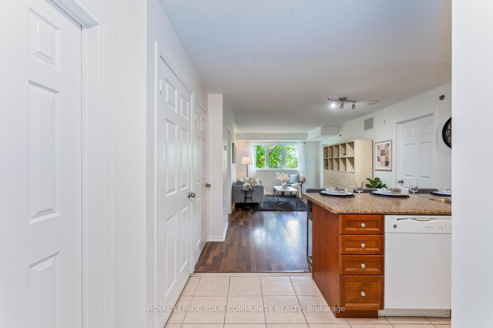 16 Westbury Road Unit 207 photo 7