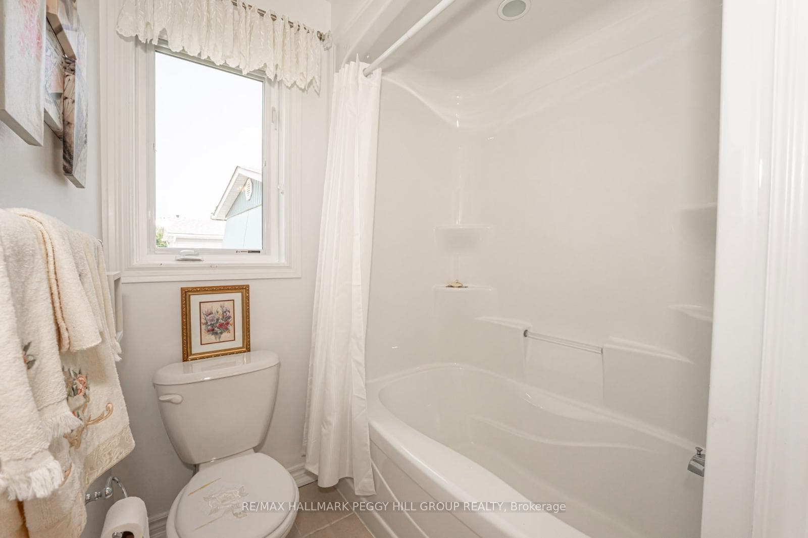 40 Flora Drive Drive photo 10