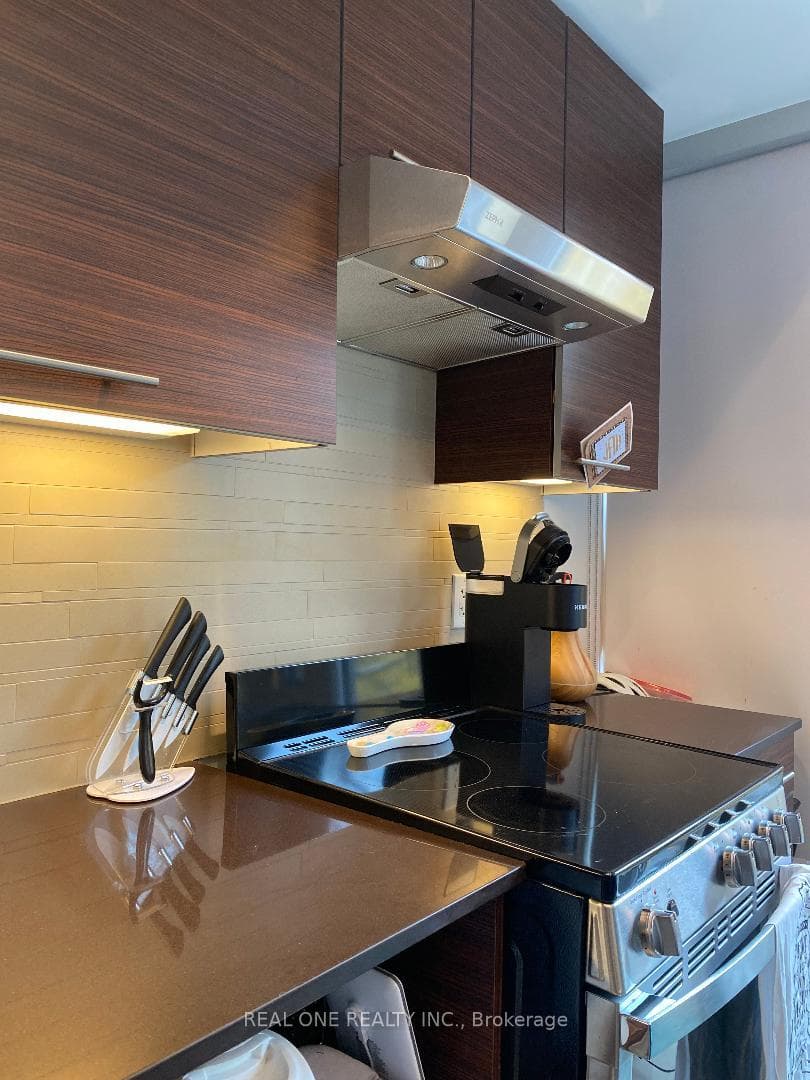 3 Market Street Unit 210 photo 8