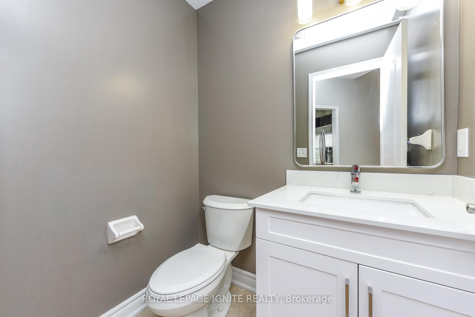 52 Harpreet Circle photo 15