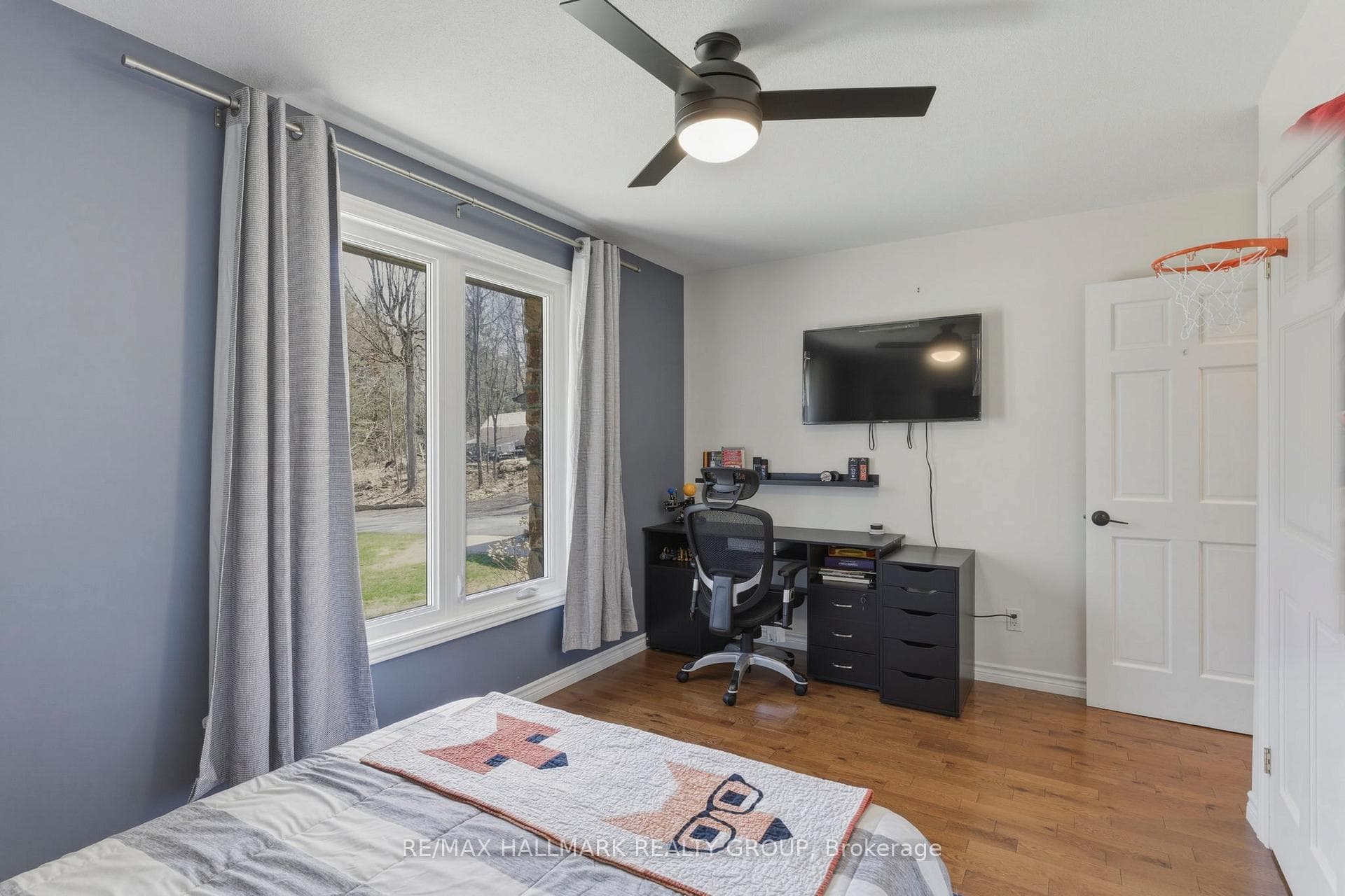 408 Yole Crescent photo 33