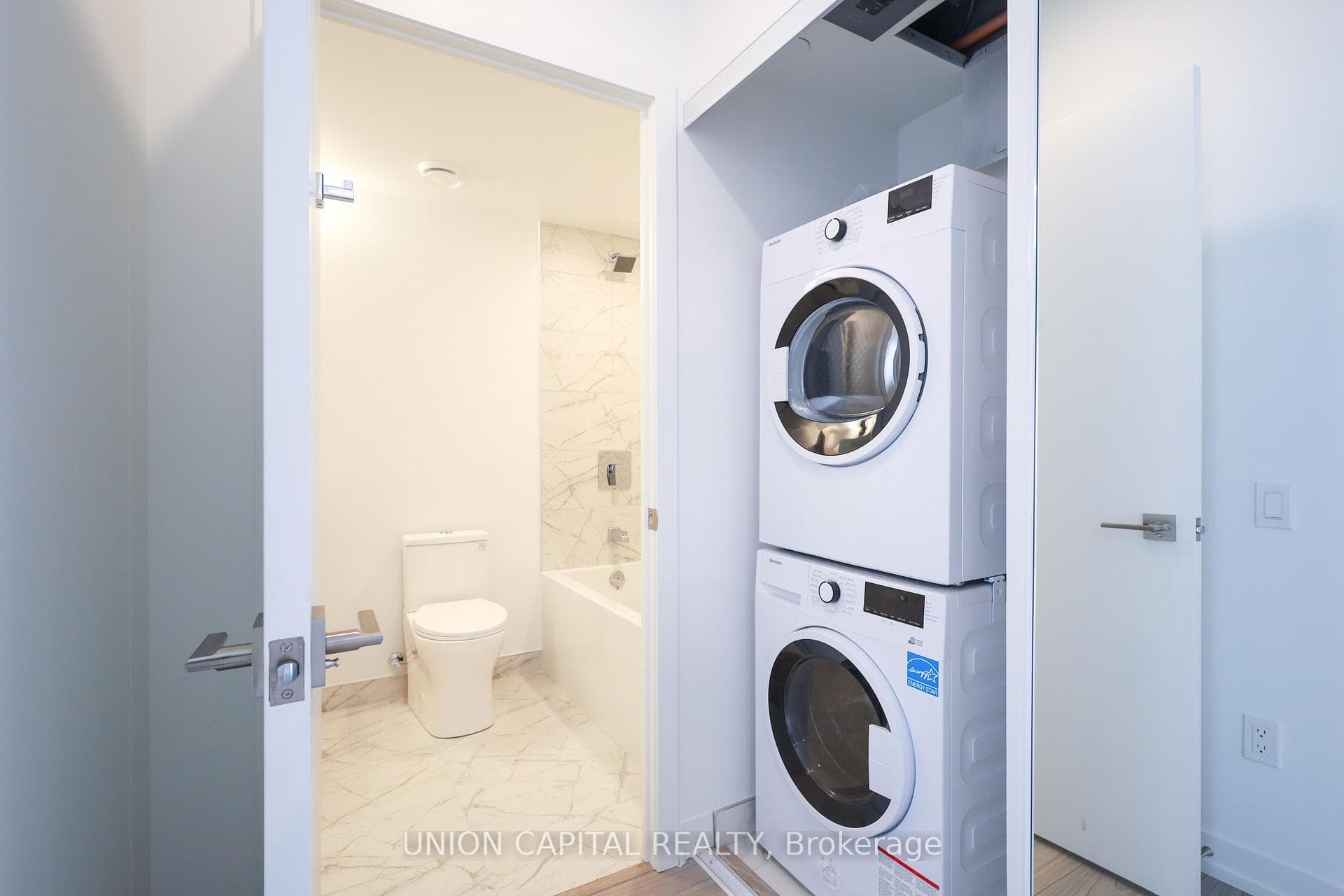 82 Dalhousie Street Unit 1502 photo 18