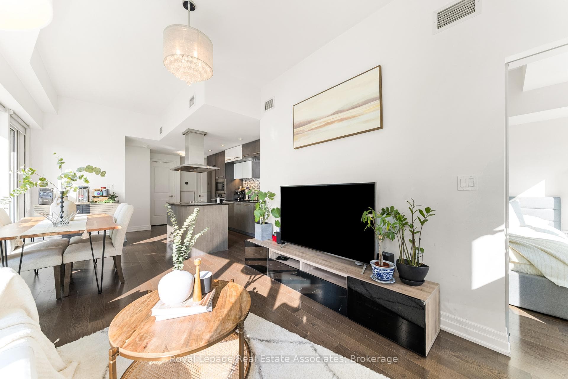 8 The Esplanade N/A Unit 507 photo 22