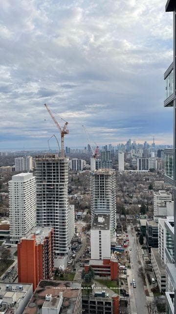 39 Roehampton Avenue Unit 3502 photo 5