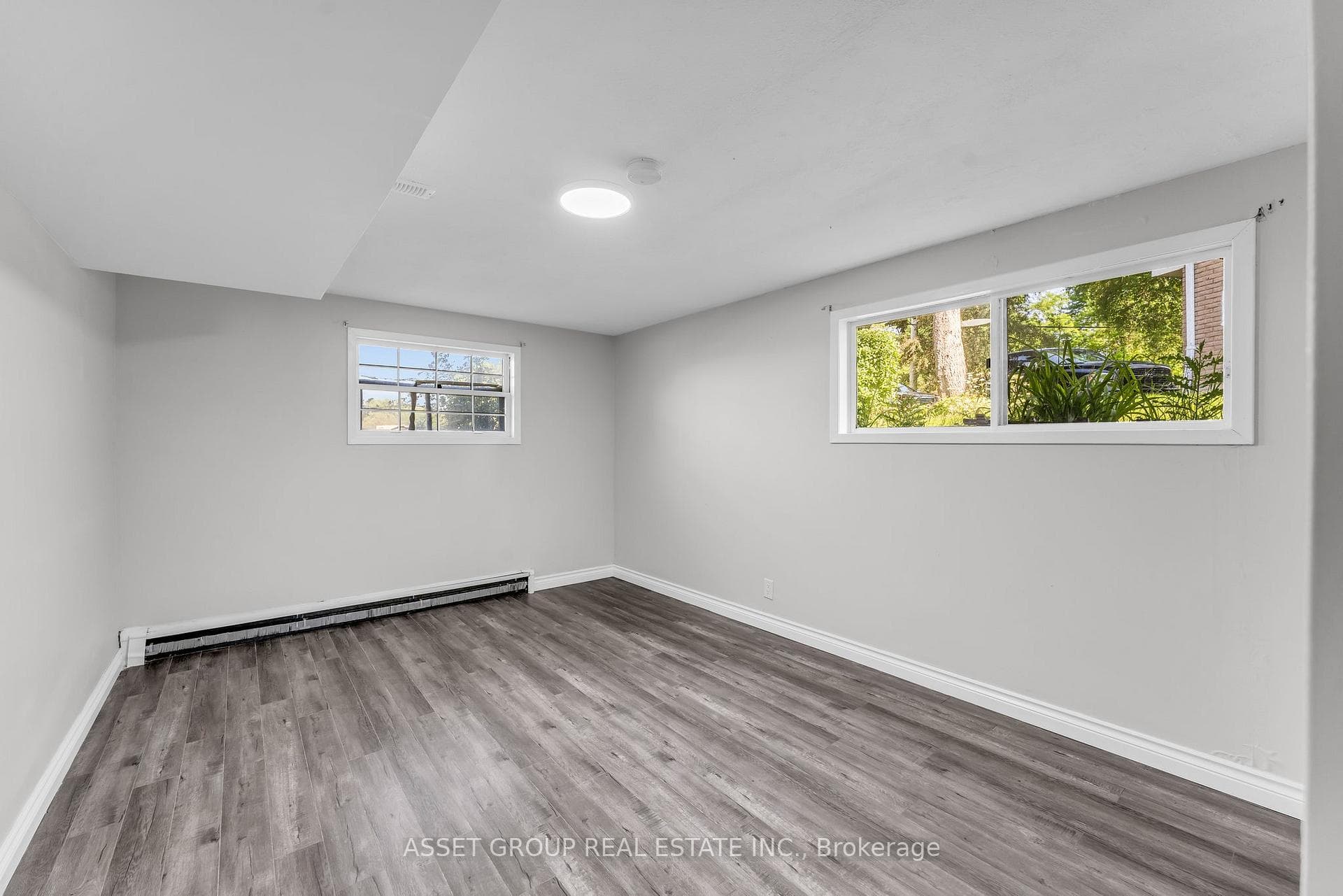 290 Lincoln Road photo 15