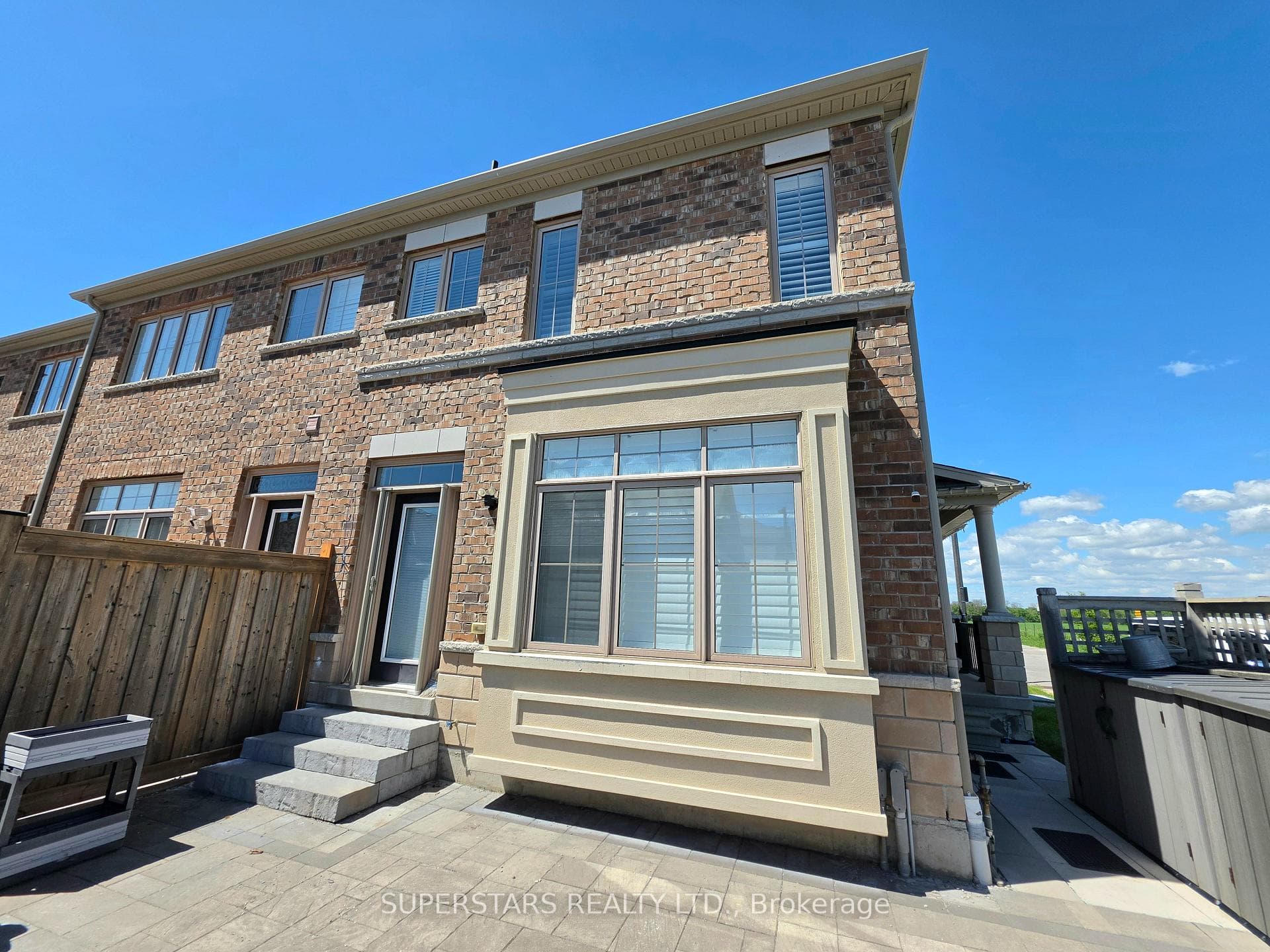33 Tilbury Gate photo 36