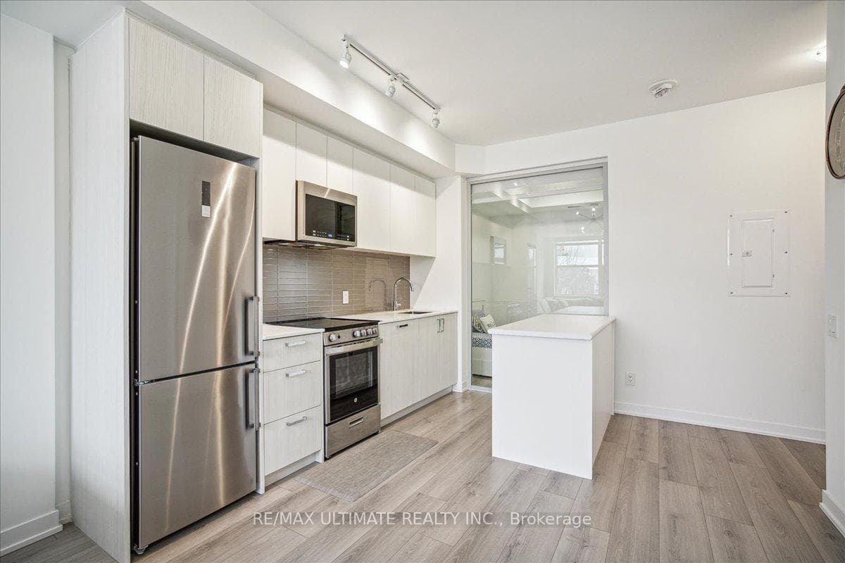 1787 St Clair Avenue Unit 220 photo 5