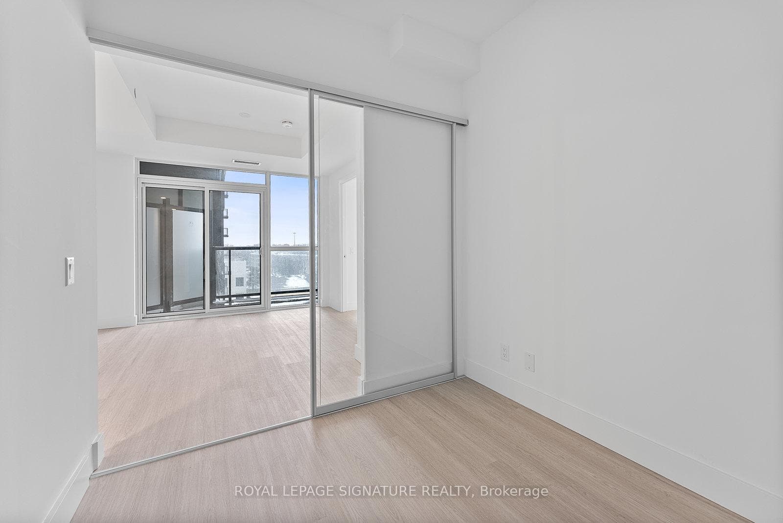 625 Sheppard Avenue Unit 529 photo 28