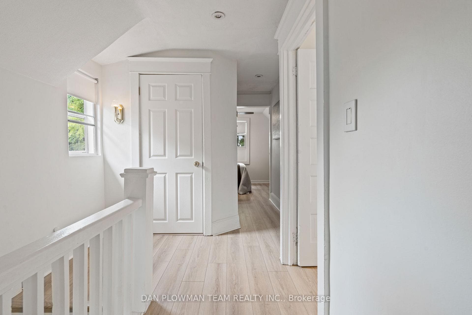 77 Buckingham Avenue photo 23