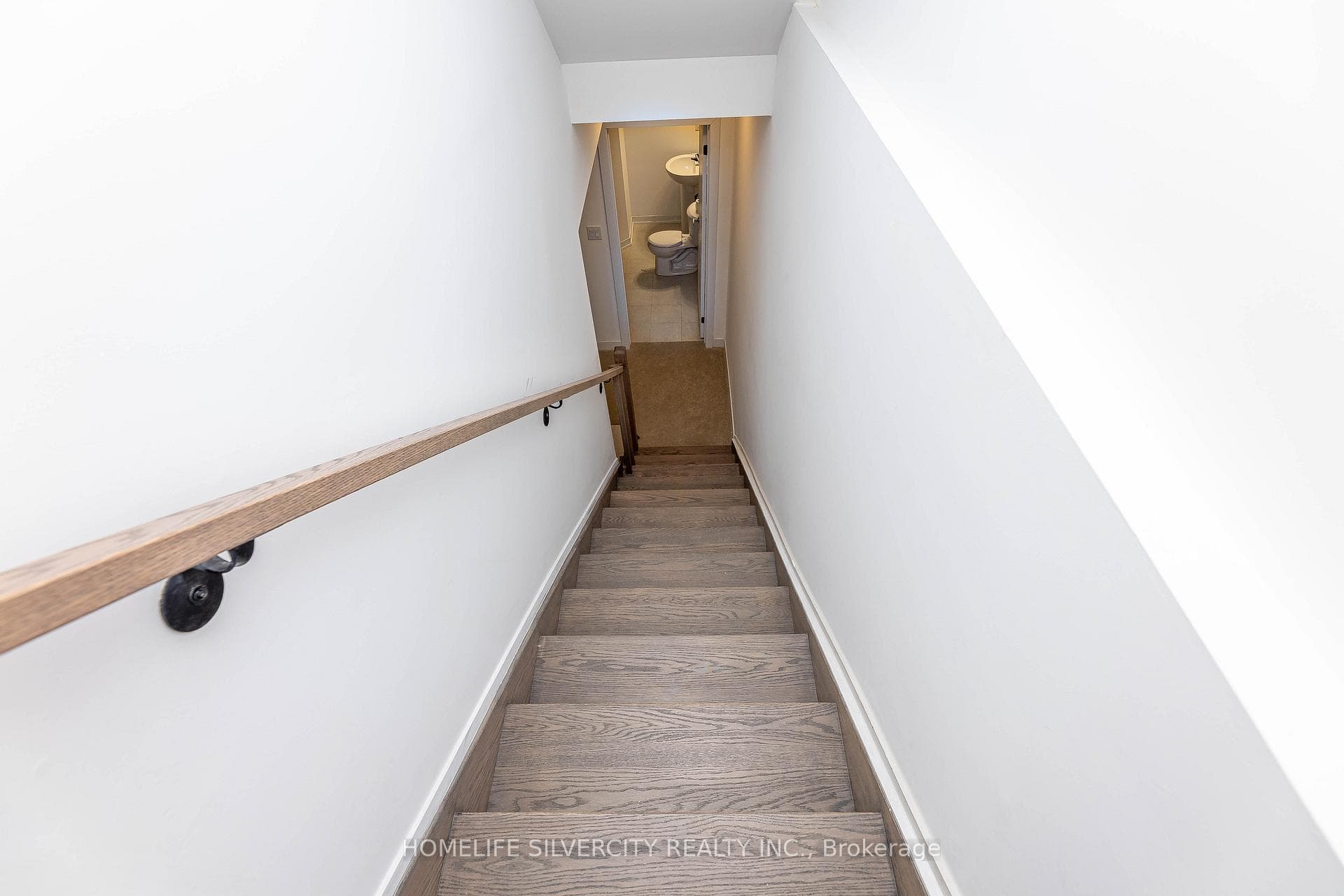 188 Angus Drive Unit 17 photo 27