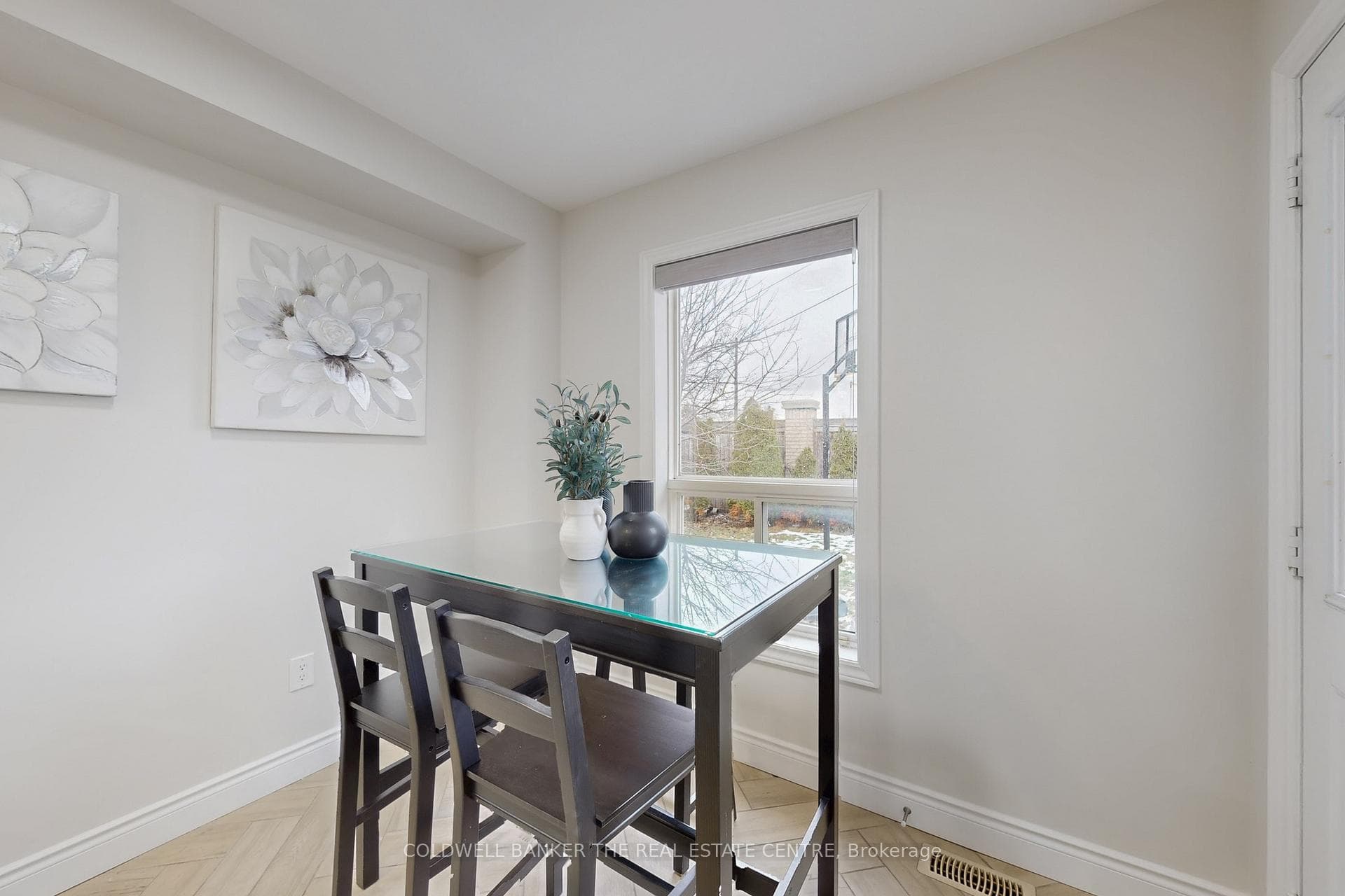 217 Stonebriar Drive photo 11
