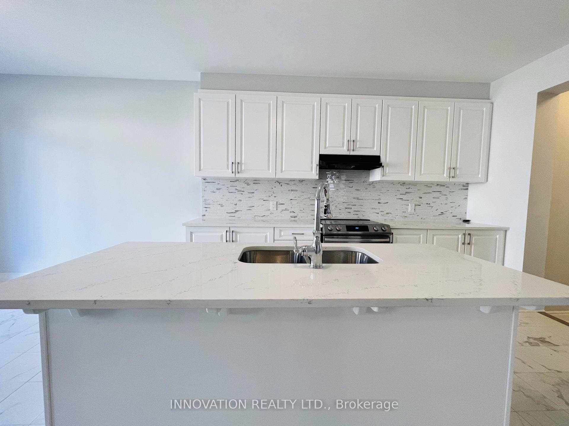 305 Crossway Terrace photo 6