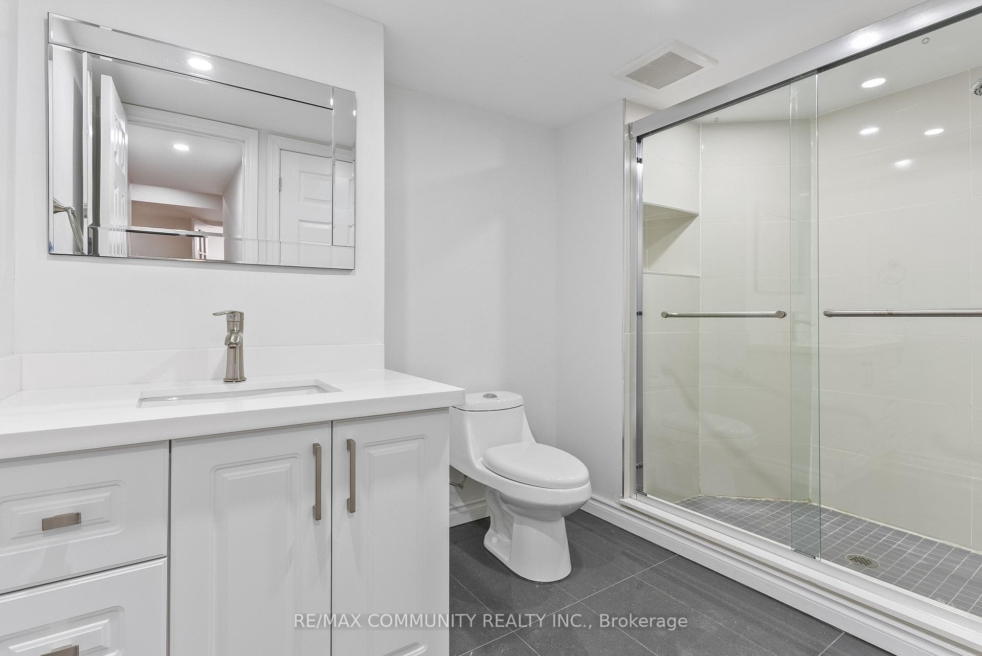 444 Dymott Avenue photo 26