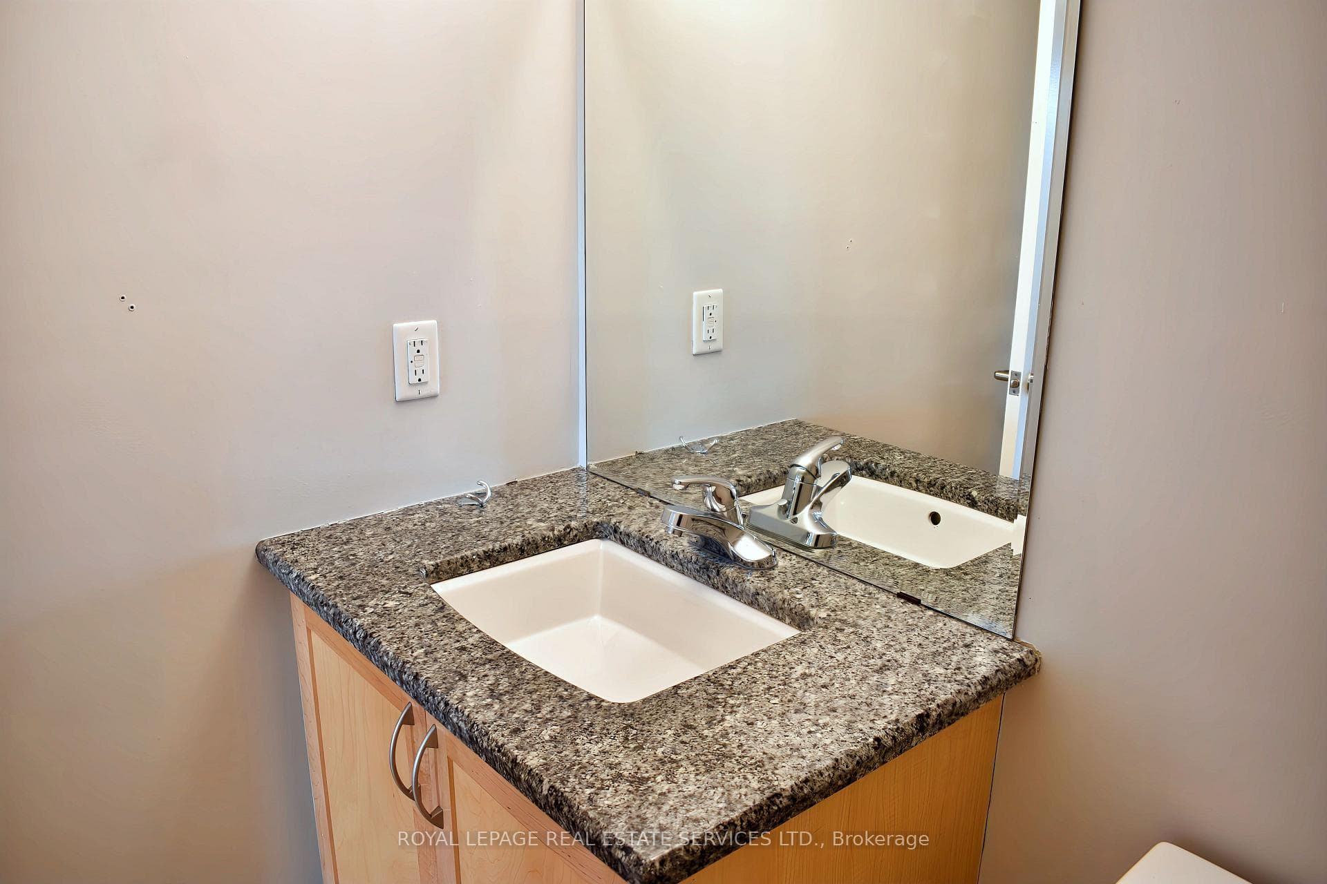 3070 Rotary Way Unit 319 photo 13