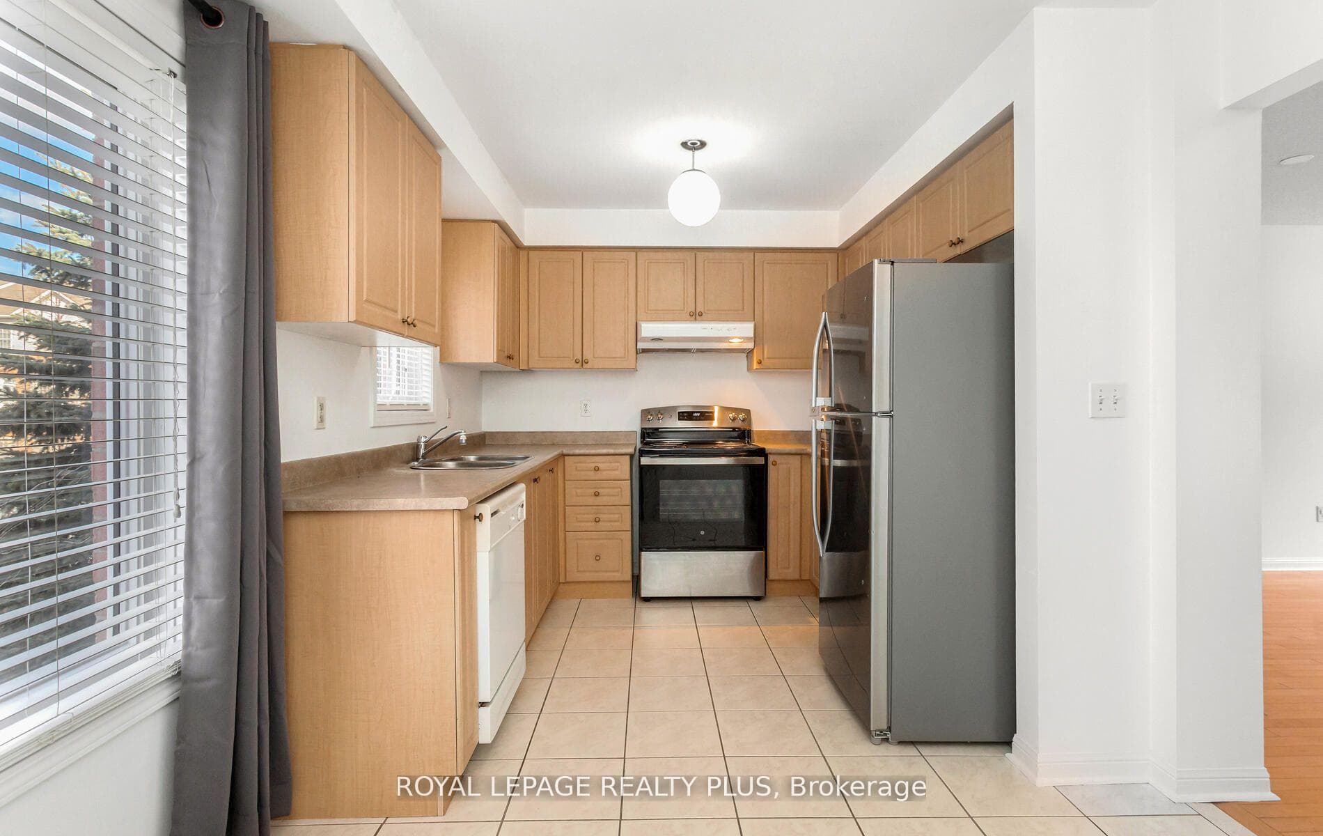 3030 Breakwater Court Unit 267 photo 9