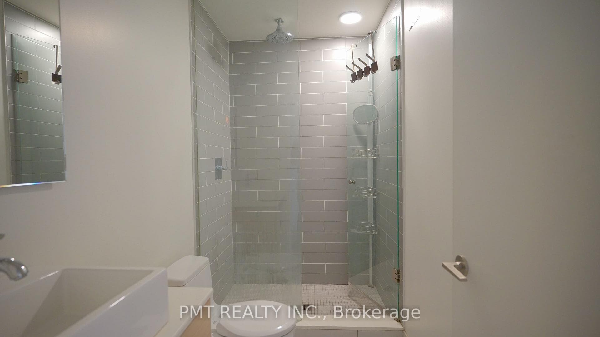 169 John Street Unit 803 photo 15