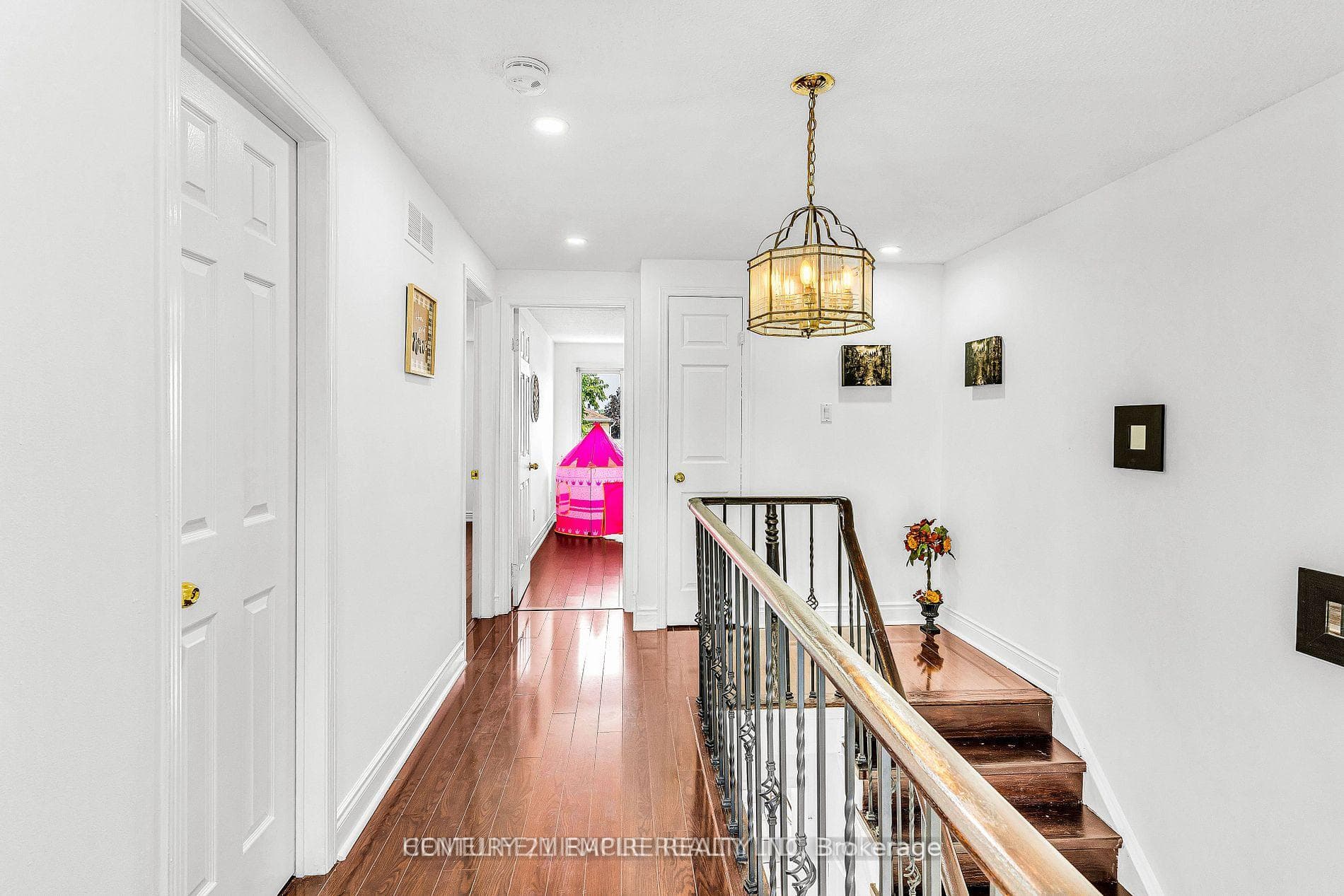 87 Sandmere Avenue photo 32