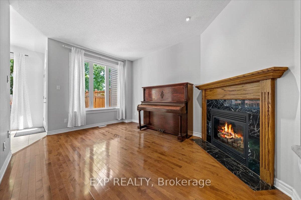 264 Bradwell Way photo 10