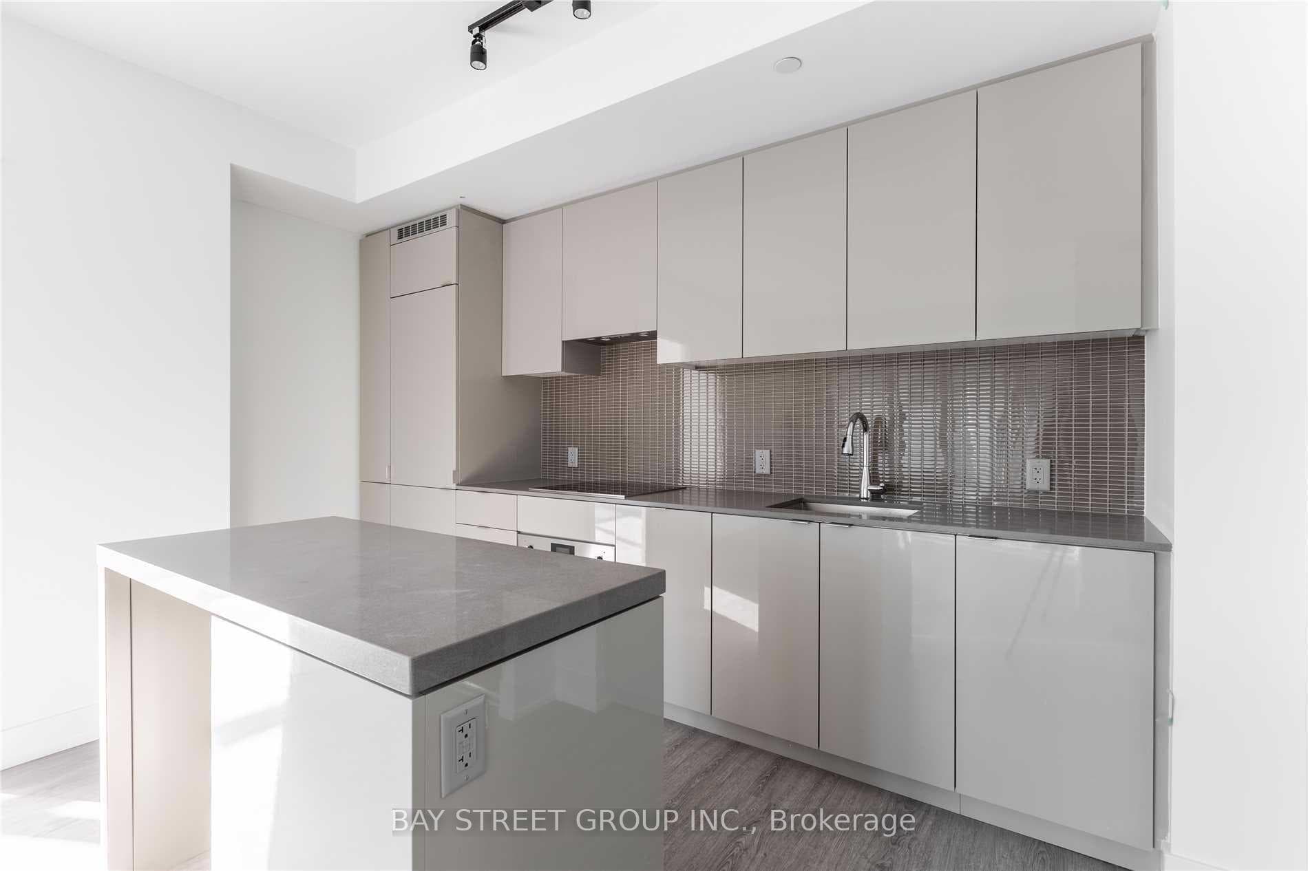 7 Grenville Street Unit 2911 photo 2