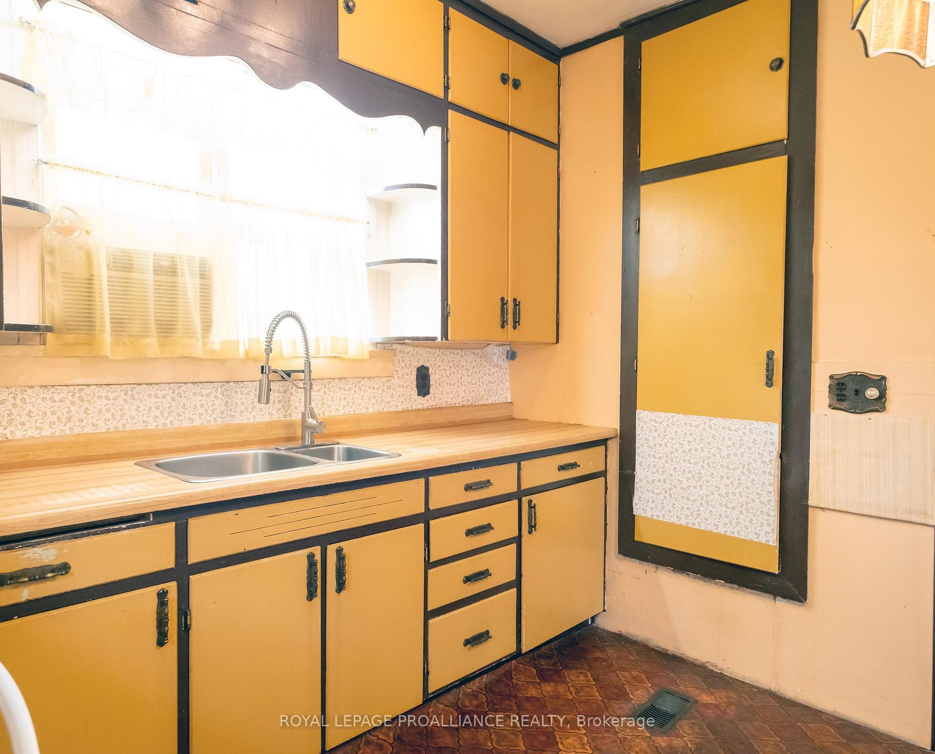 42 Highland Avenue photo 16