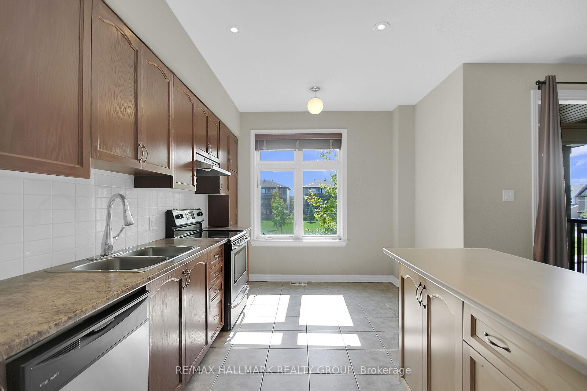 240 Leather Leaf Terrace photo 19