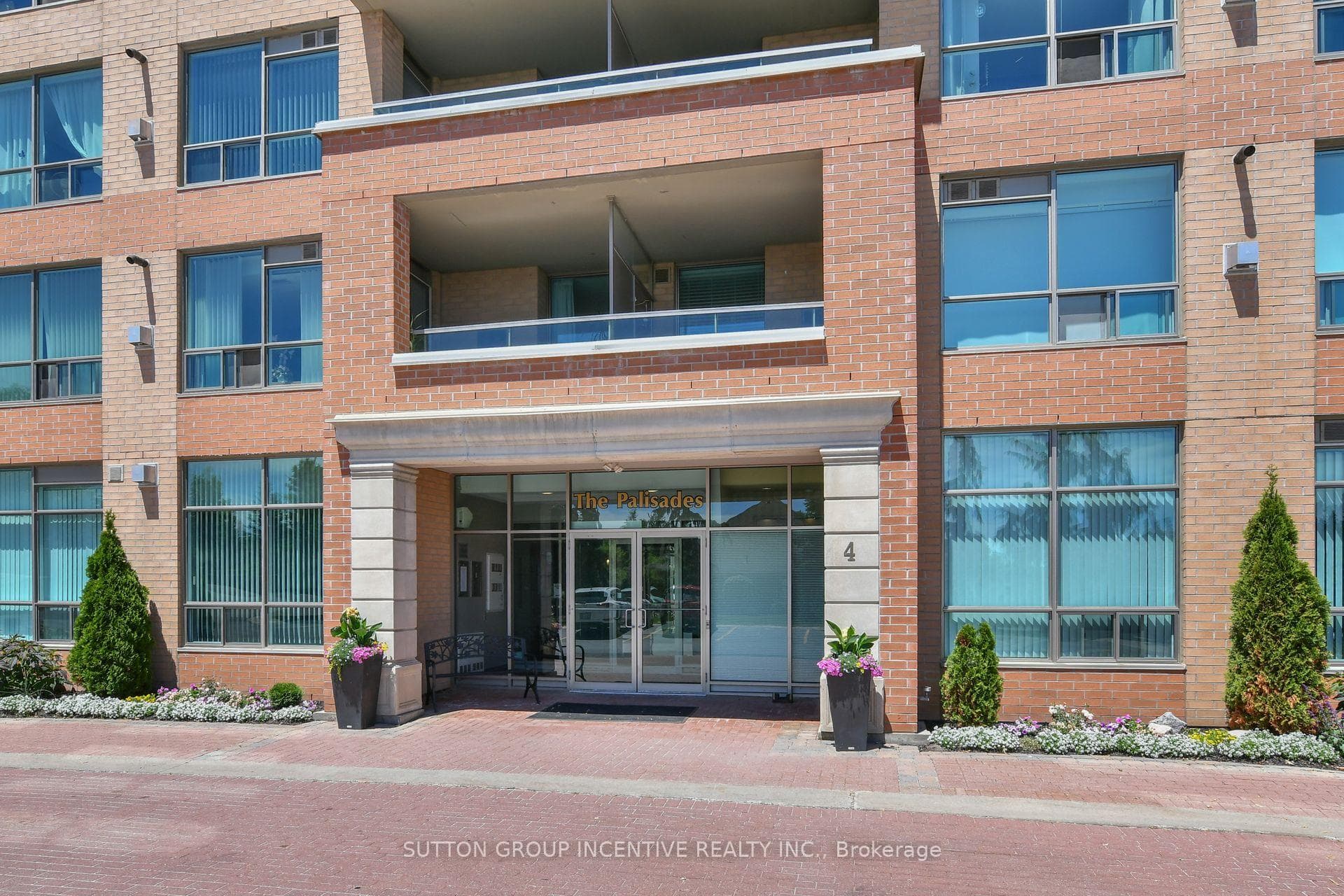 4 Briar Hill Heights Unit 508 photo 3