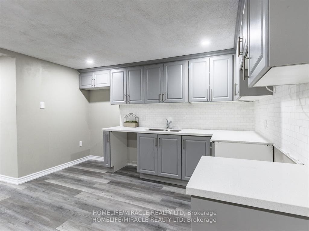 15 Spiers Crescent photo 9
