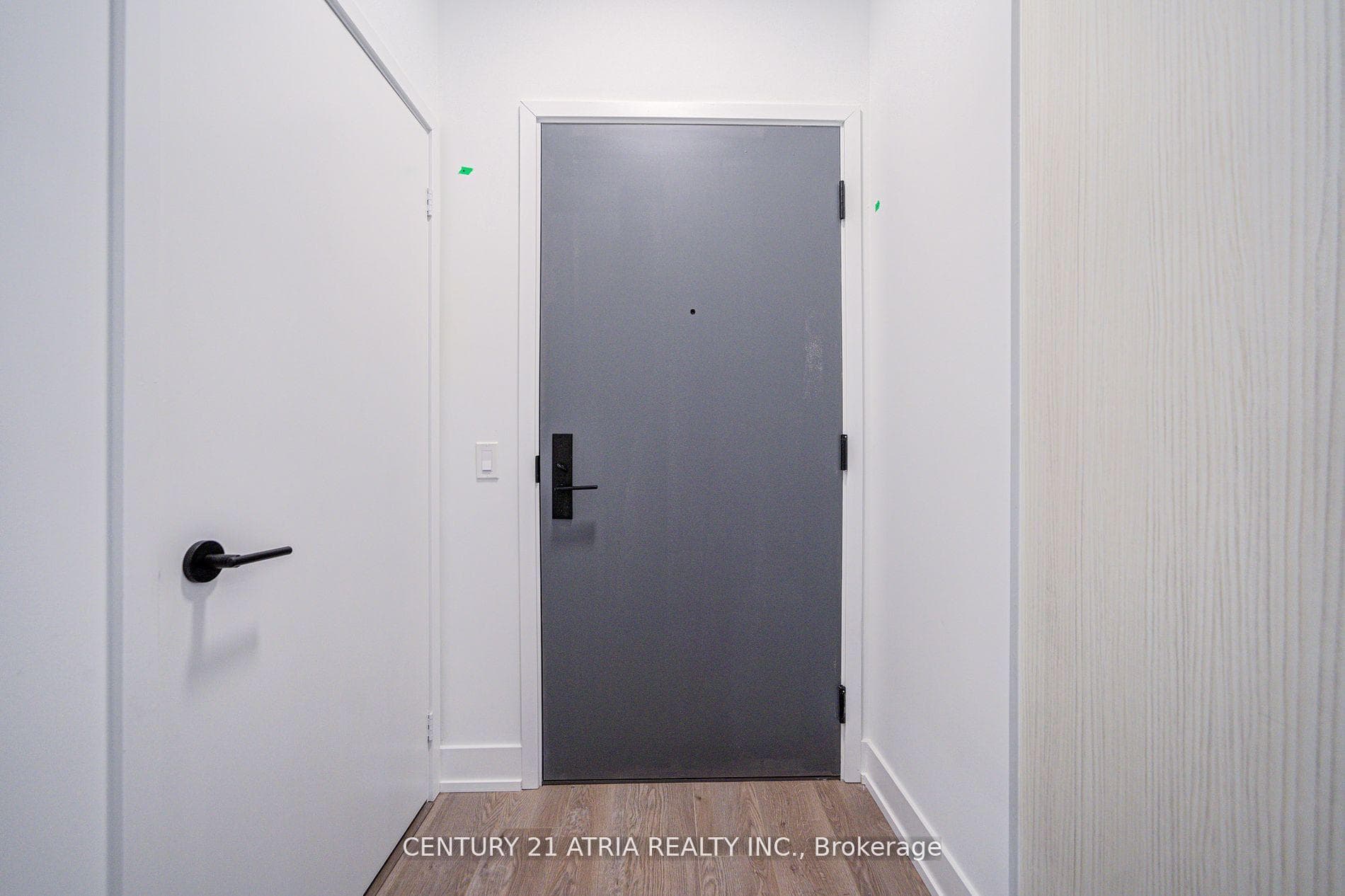 308 Jarvis Street Unit 714 photo 8