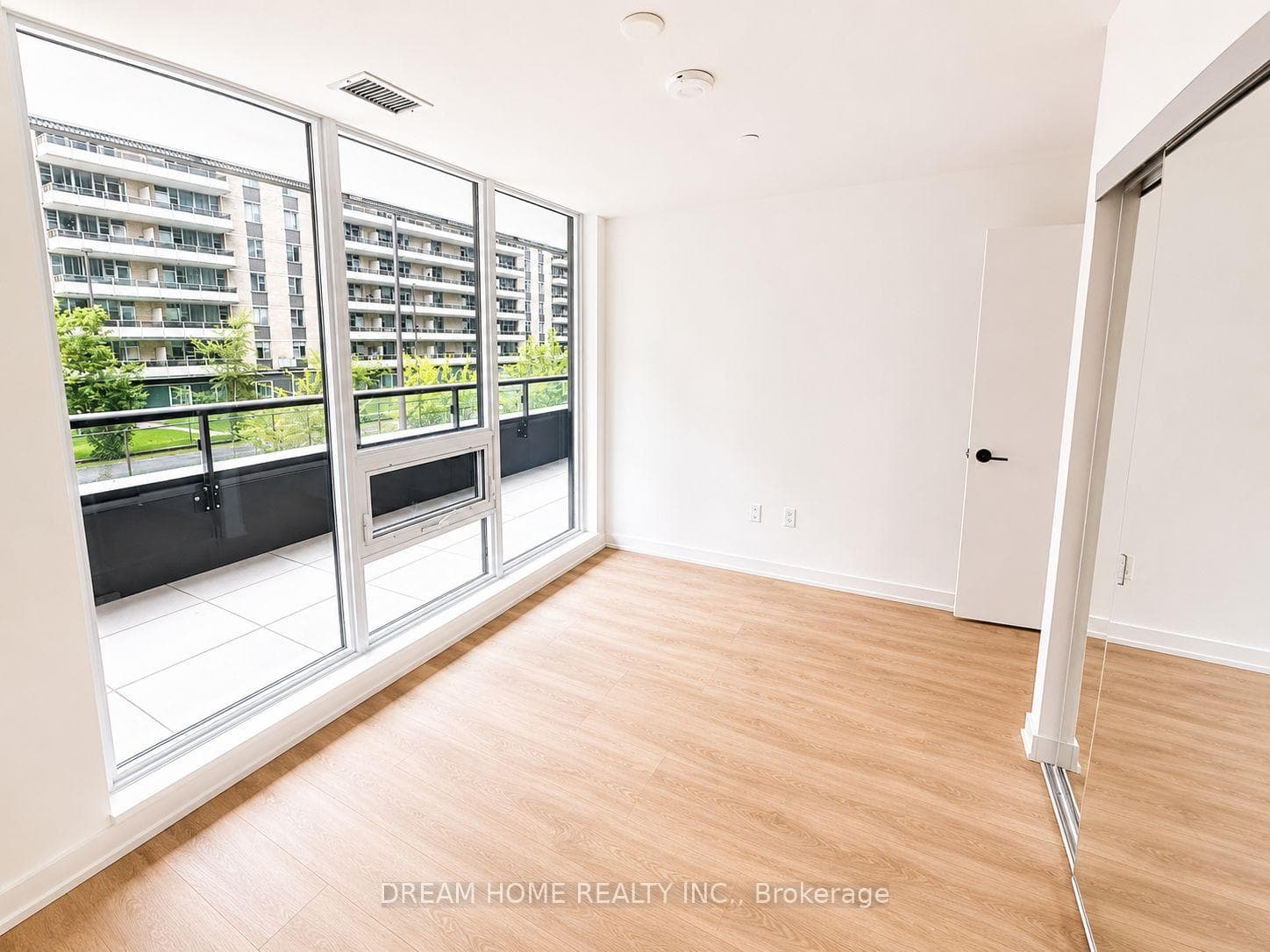 127 Broadway Avenue Unit 210 photo 7