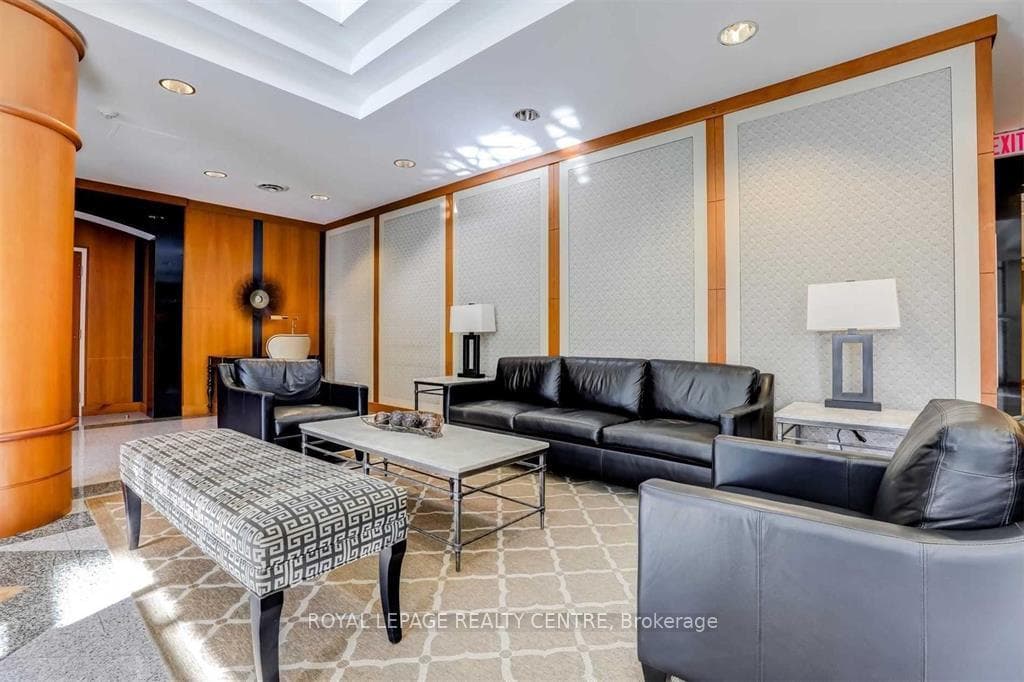 260 Doris Avenue Unit 711 photo 15