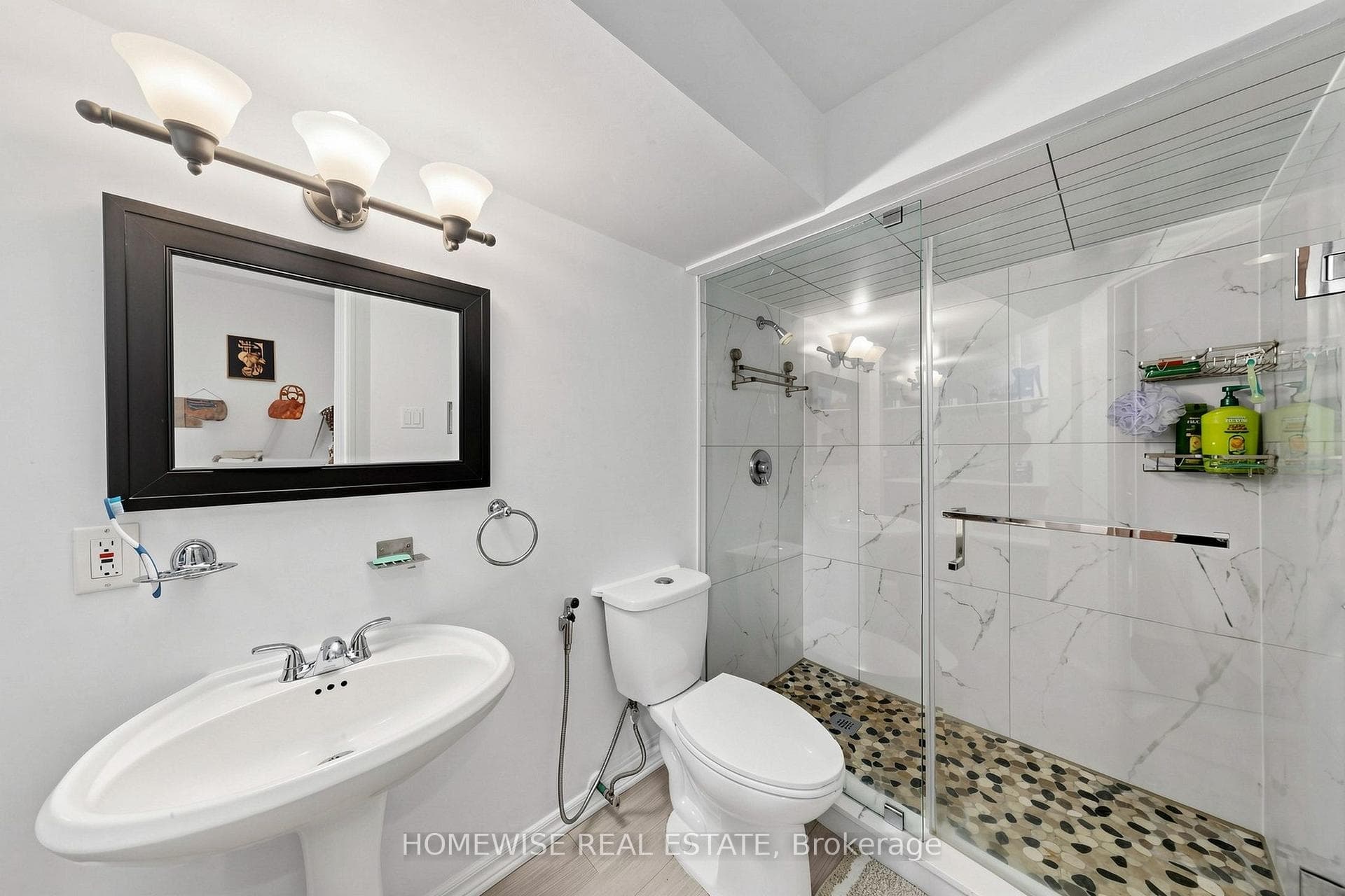 11 Briarcliffe Crescent photo 45