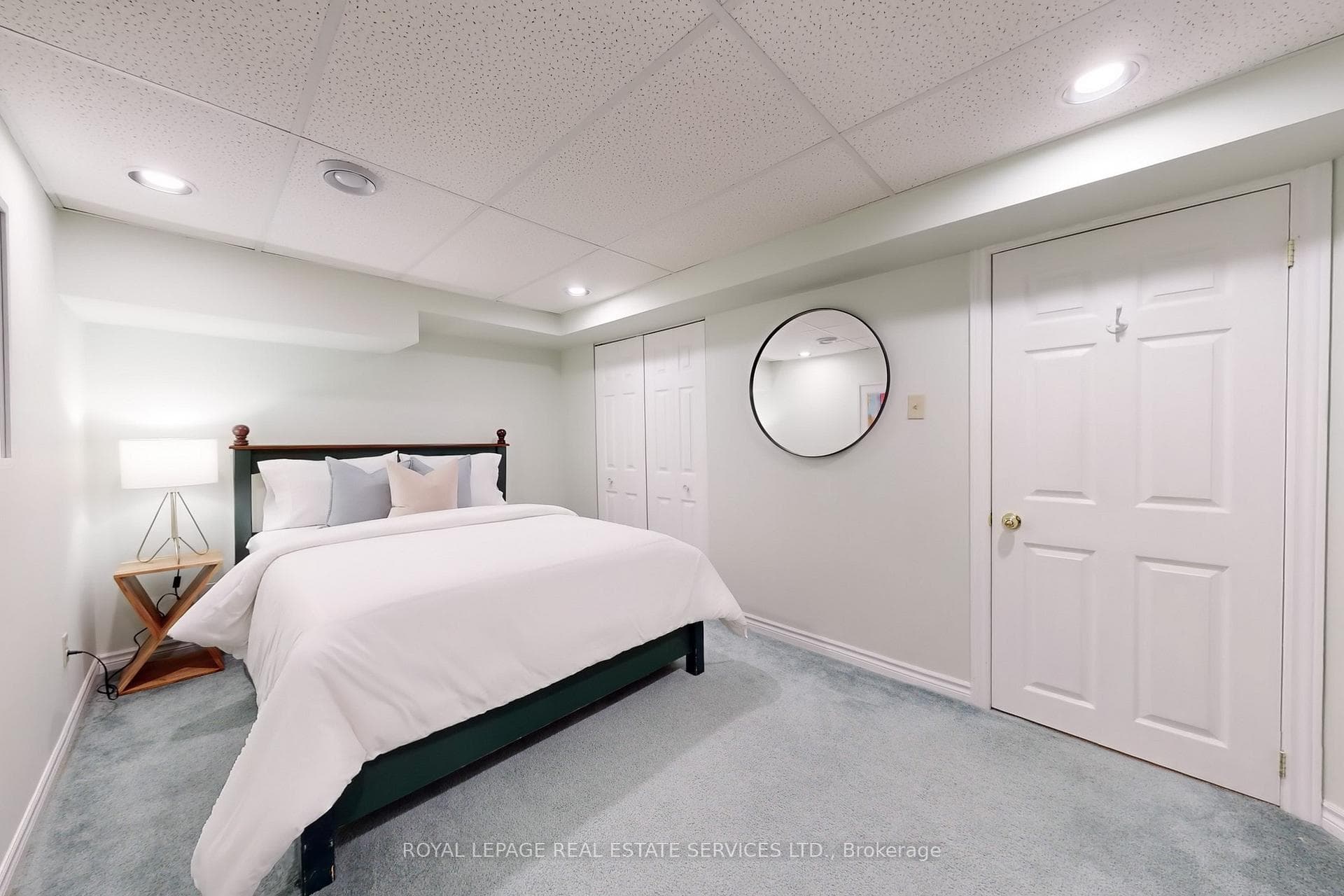 161 Willowbrook Road photo 31