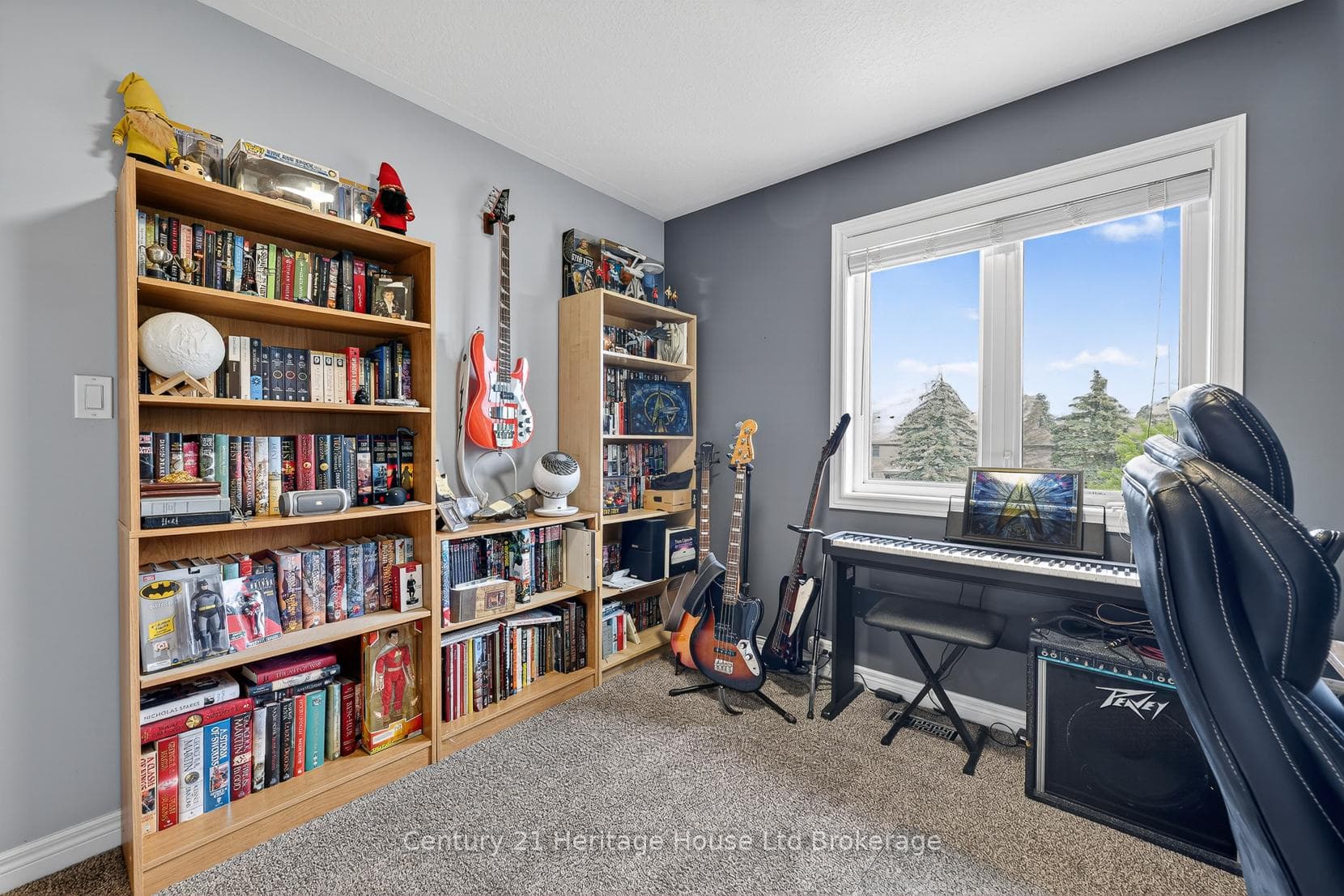 1180 CAEN Avenue photo 24