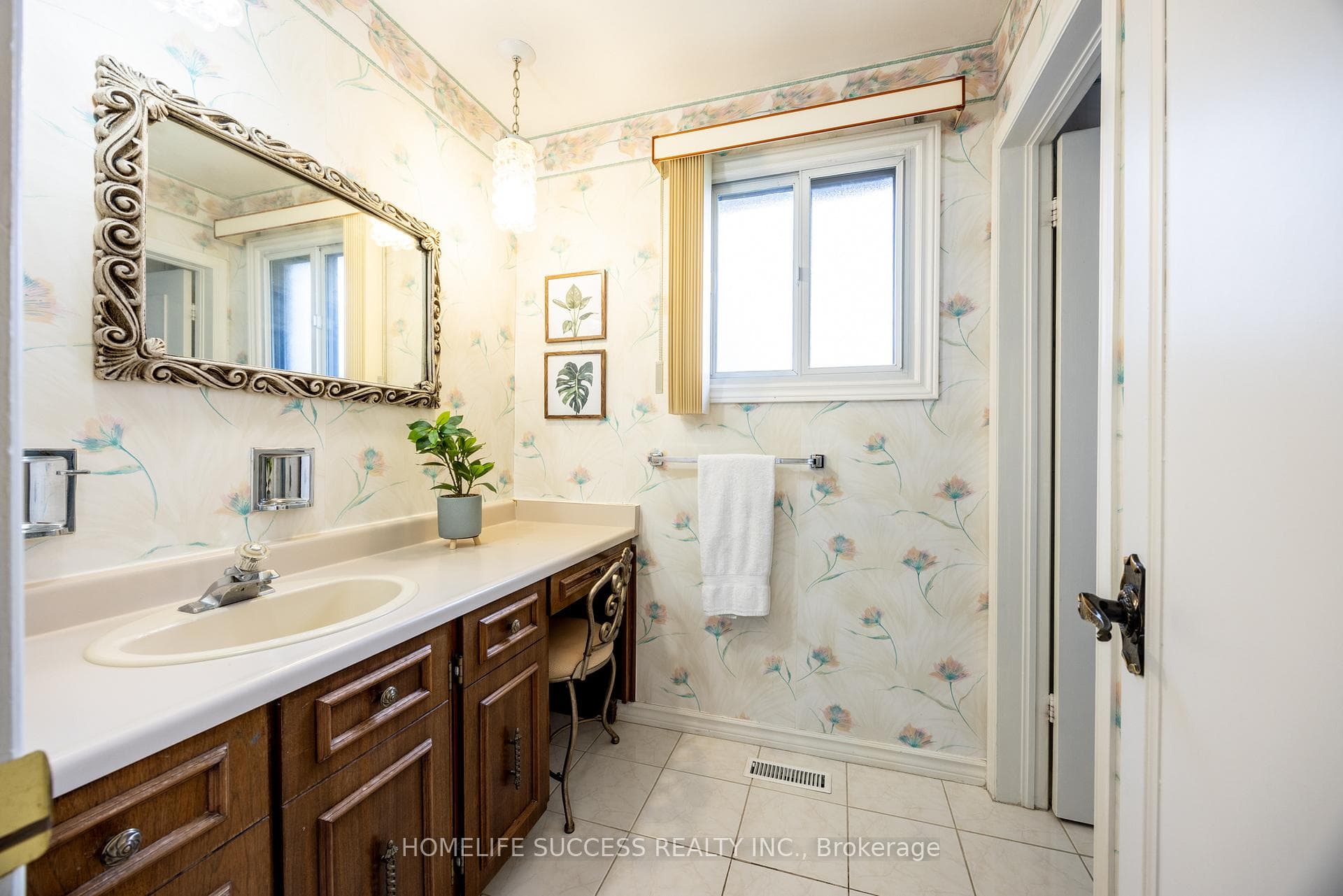 49 Beaverhall Drive photo 28