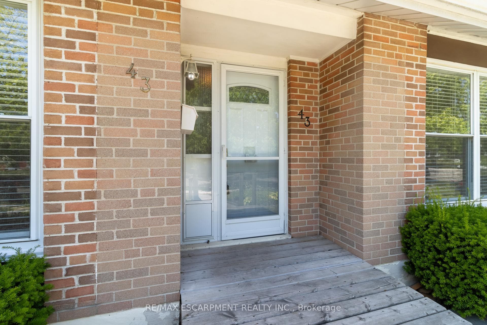 43 Murchison Crescent photo 5