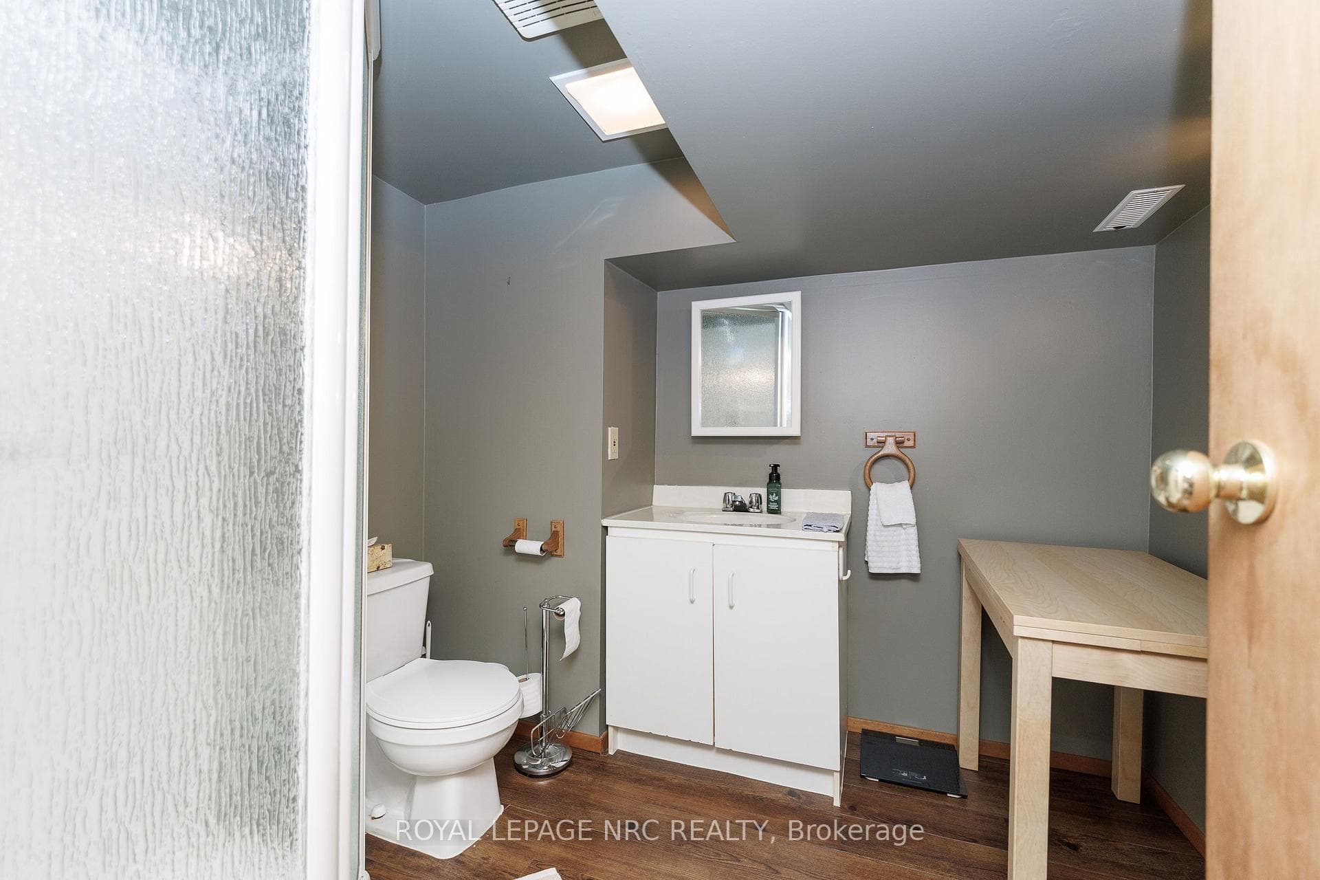 237 PALING Avenue photo 33