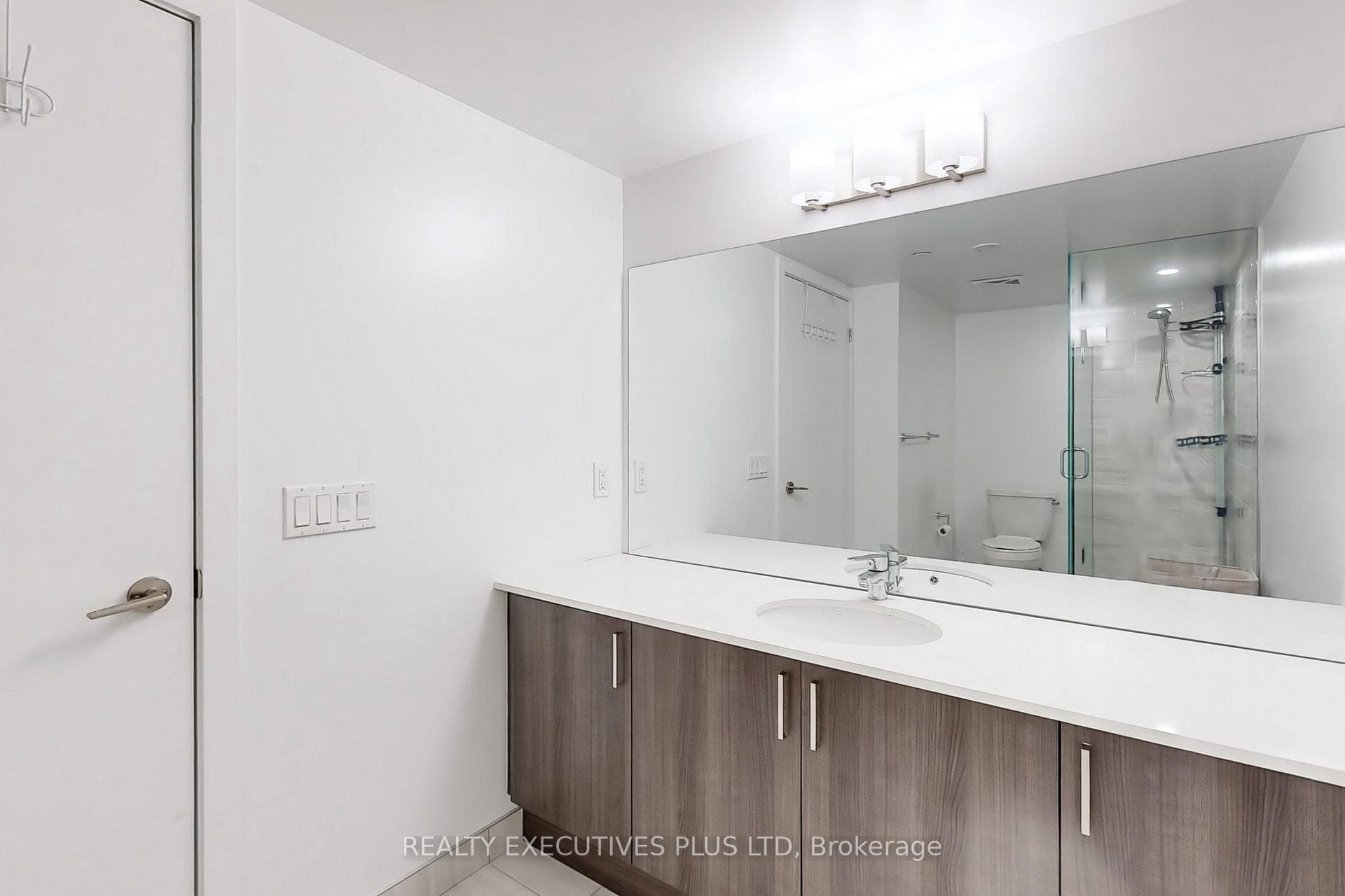 1480 Bayly Street Unit 616 photo 26