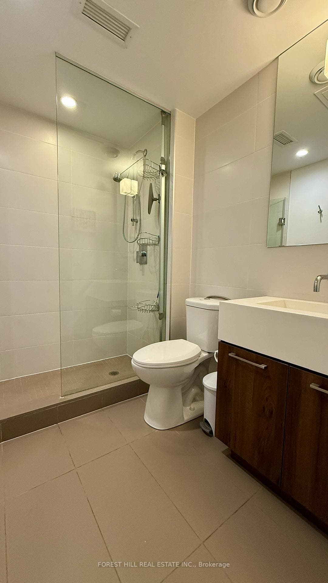 461 Adelaide Street Unit 1020 photo 11