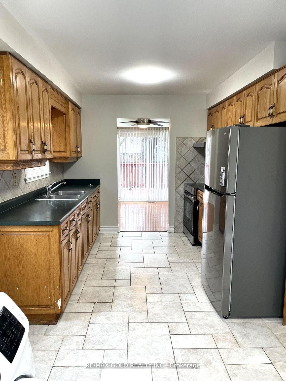 14 Parkside Drive photo 2