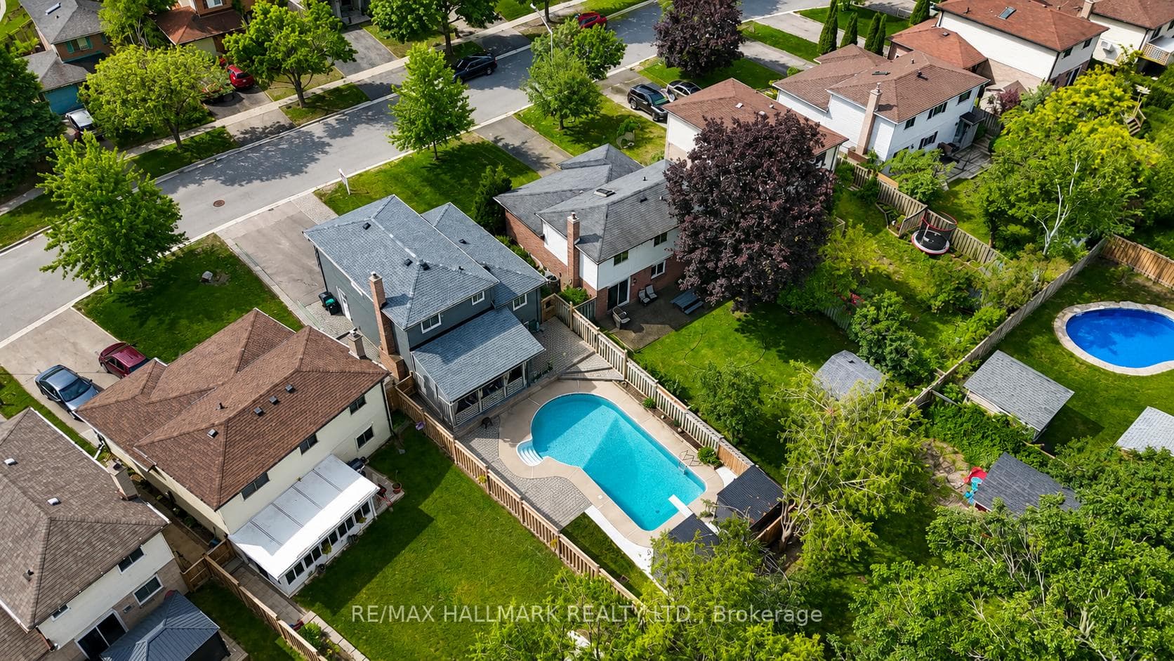 36 Ridgeway Avenue photo 2