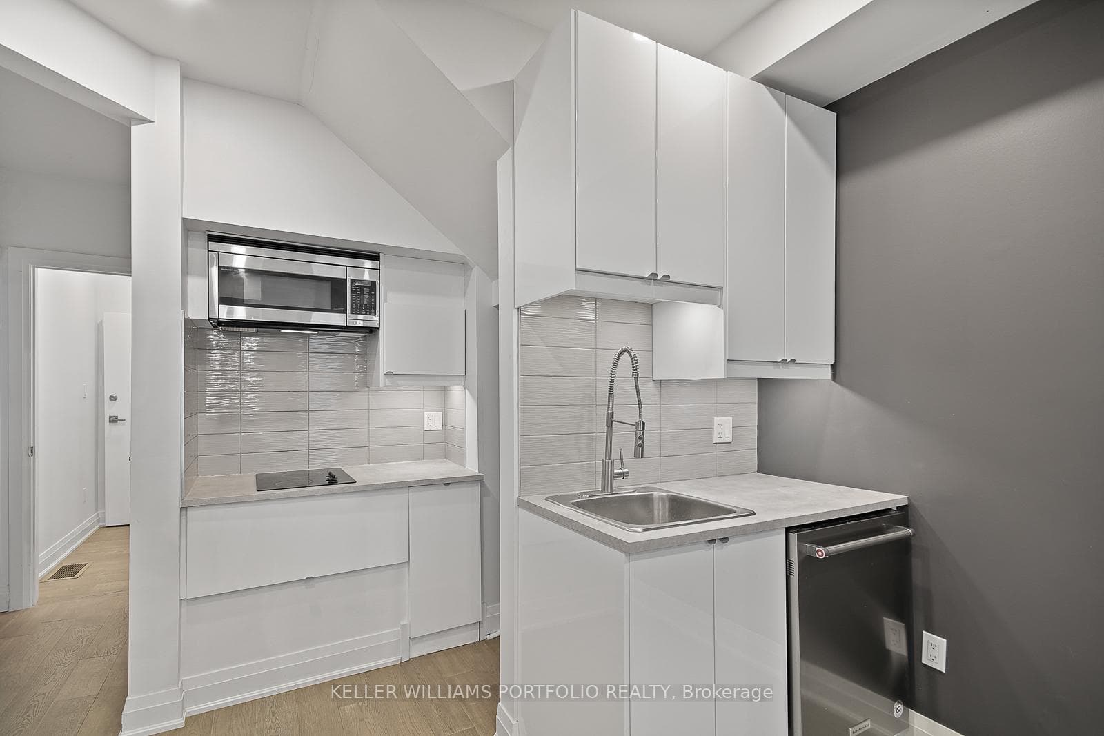 35 Humberside Avenue Unit 2 (Ground) photo 18