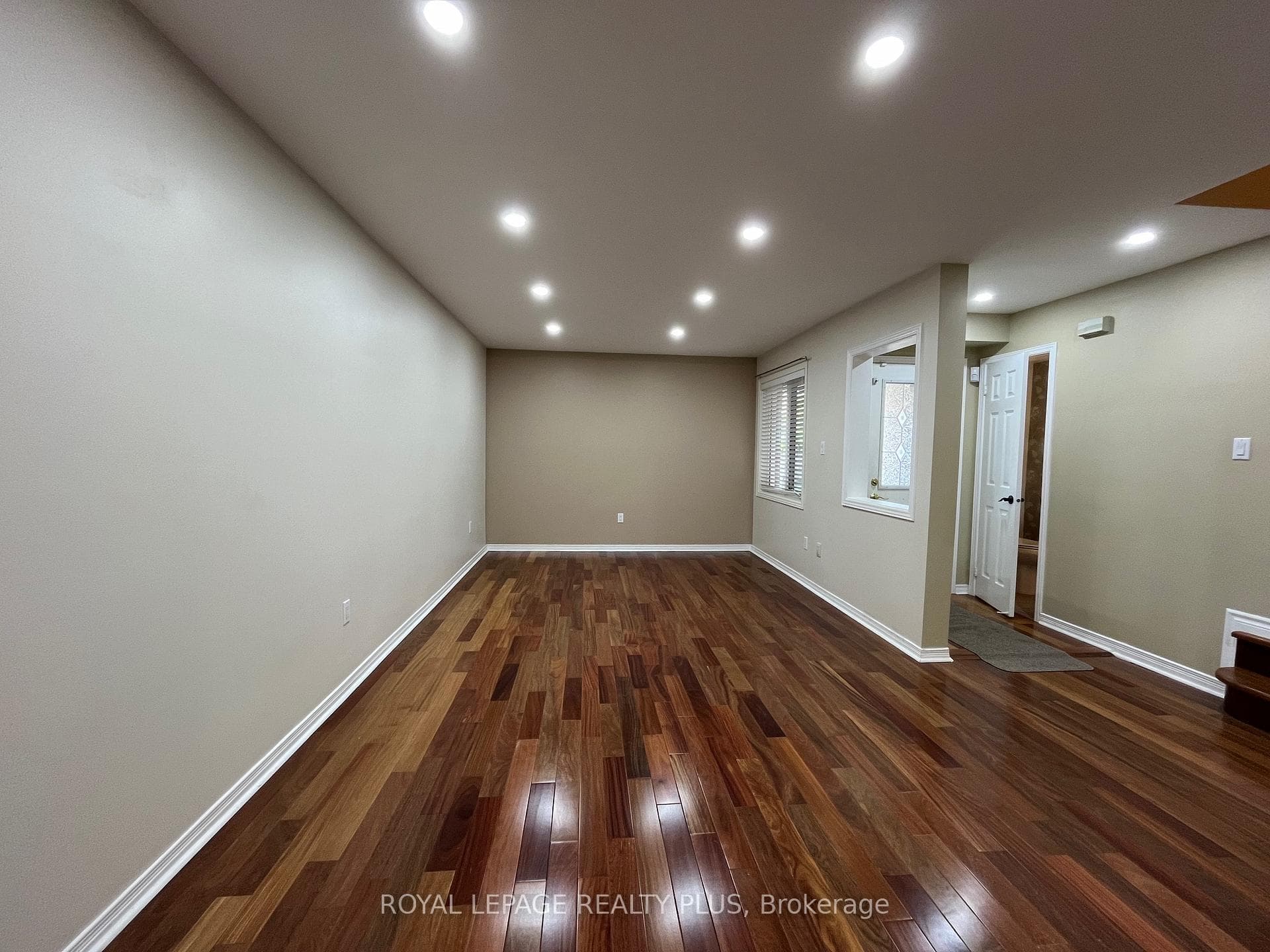 2555 Thomas Street Unit 26 photo 3