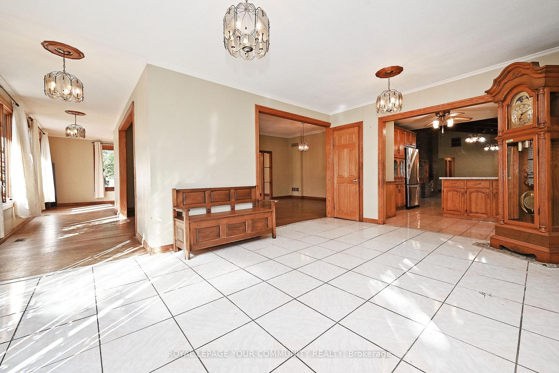 11651 Warden Avenue photo 9