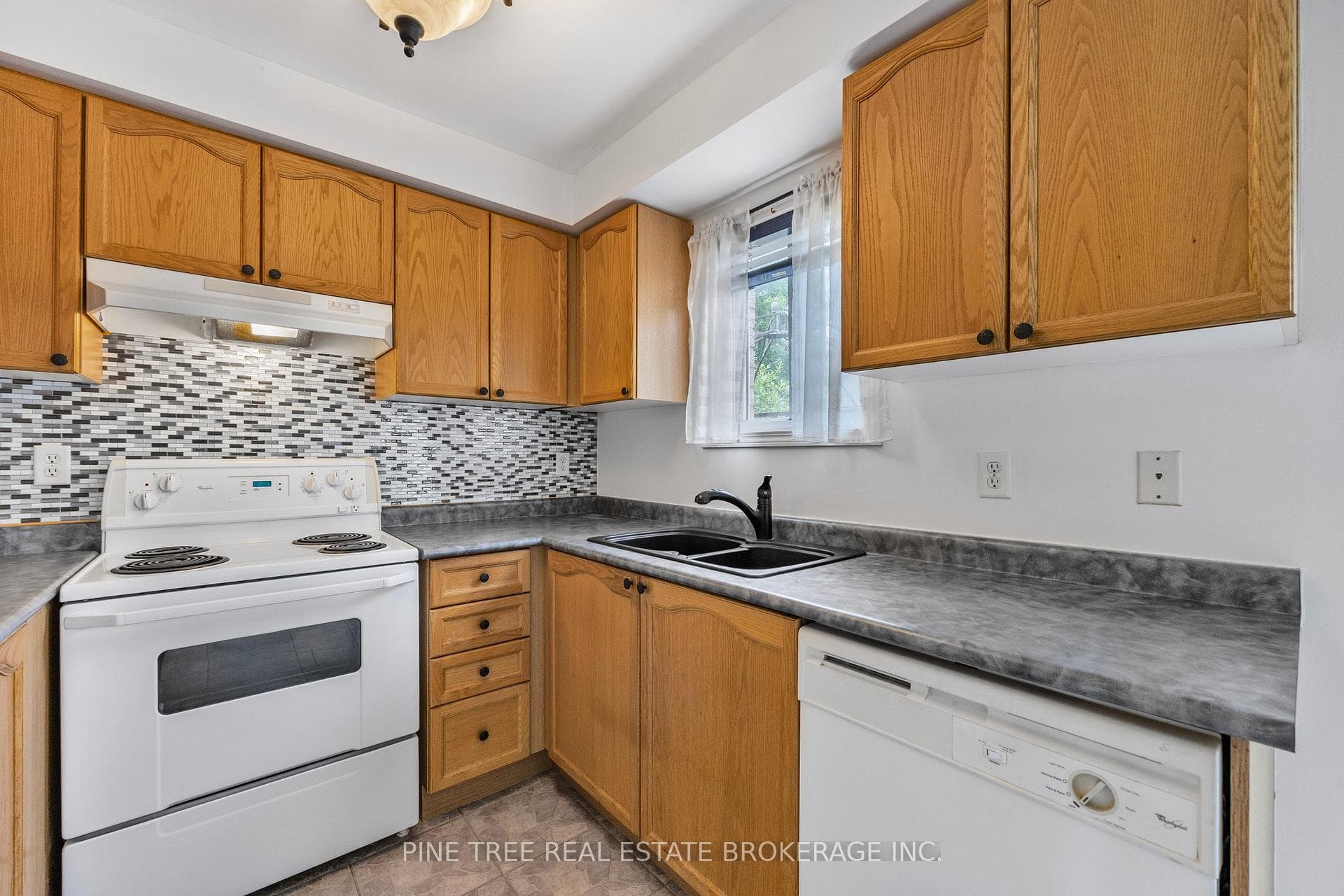 42 Coleman Drive photo 16