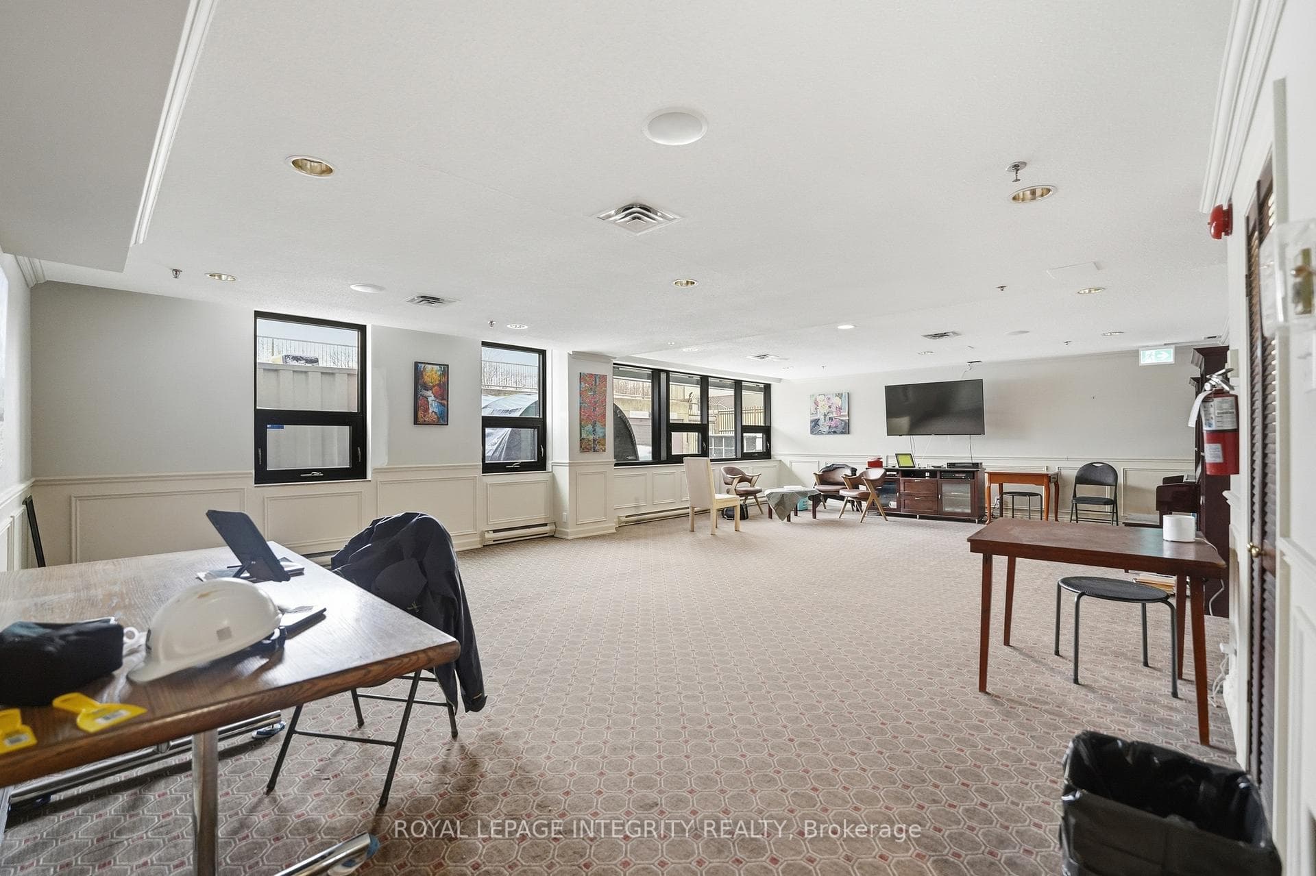 2019 Carling Avenue Unit 108 photo 27
