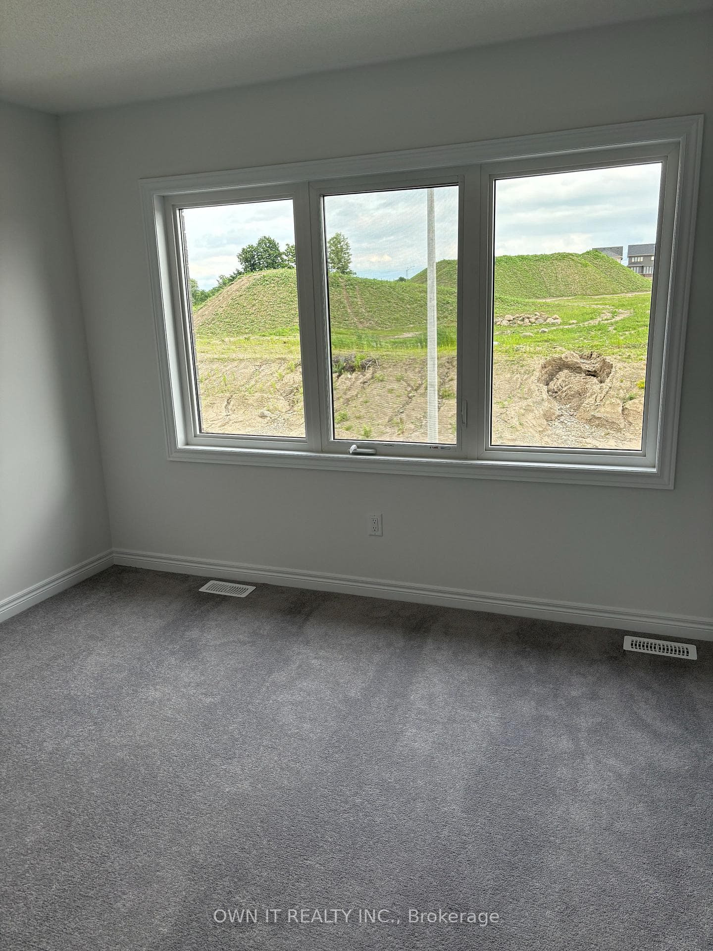 142 Thicketwood Avenue photo 20