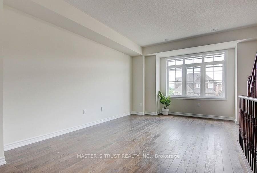 10917 Victoria Square Boulevard photo 7