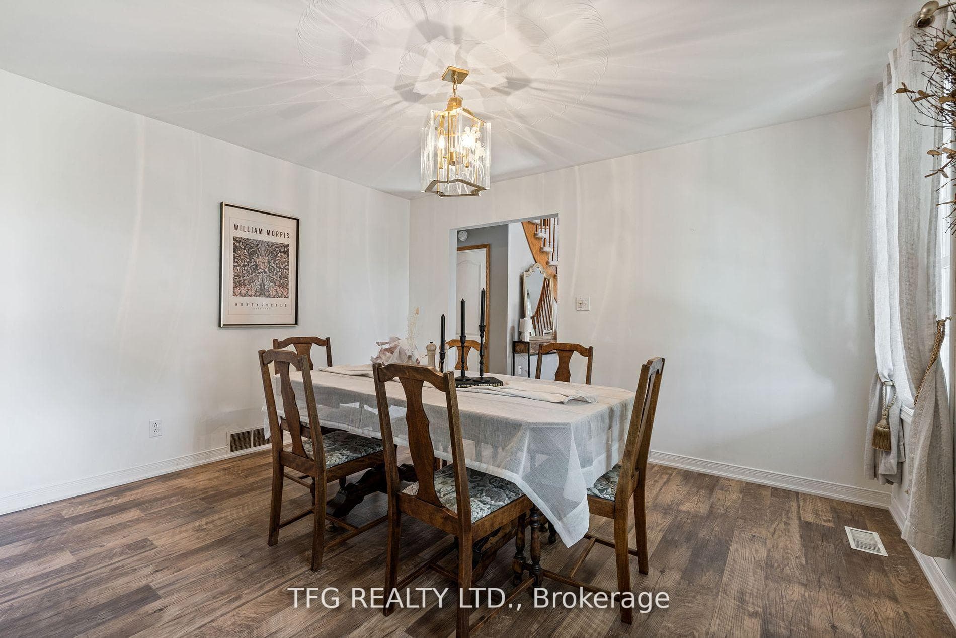 40 1/2 Riverview Road photo 5